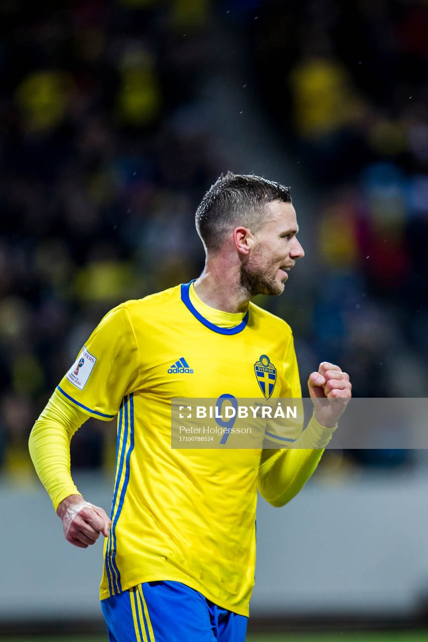 Sveriges Marcus Berg jublar