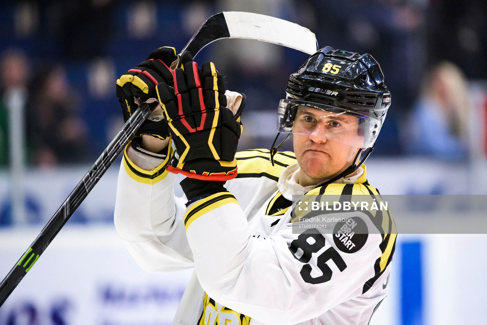 Brynäs Mikael Johansson tackar publiken