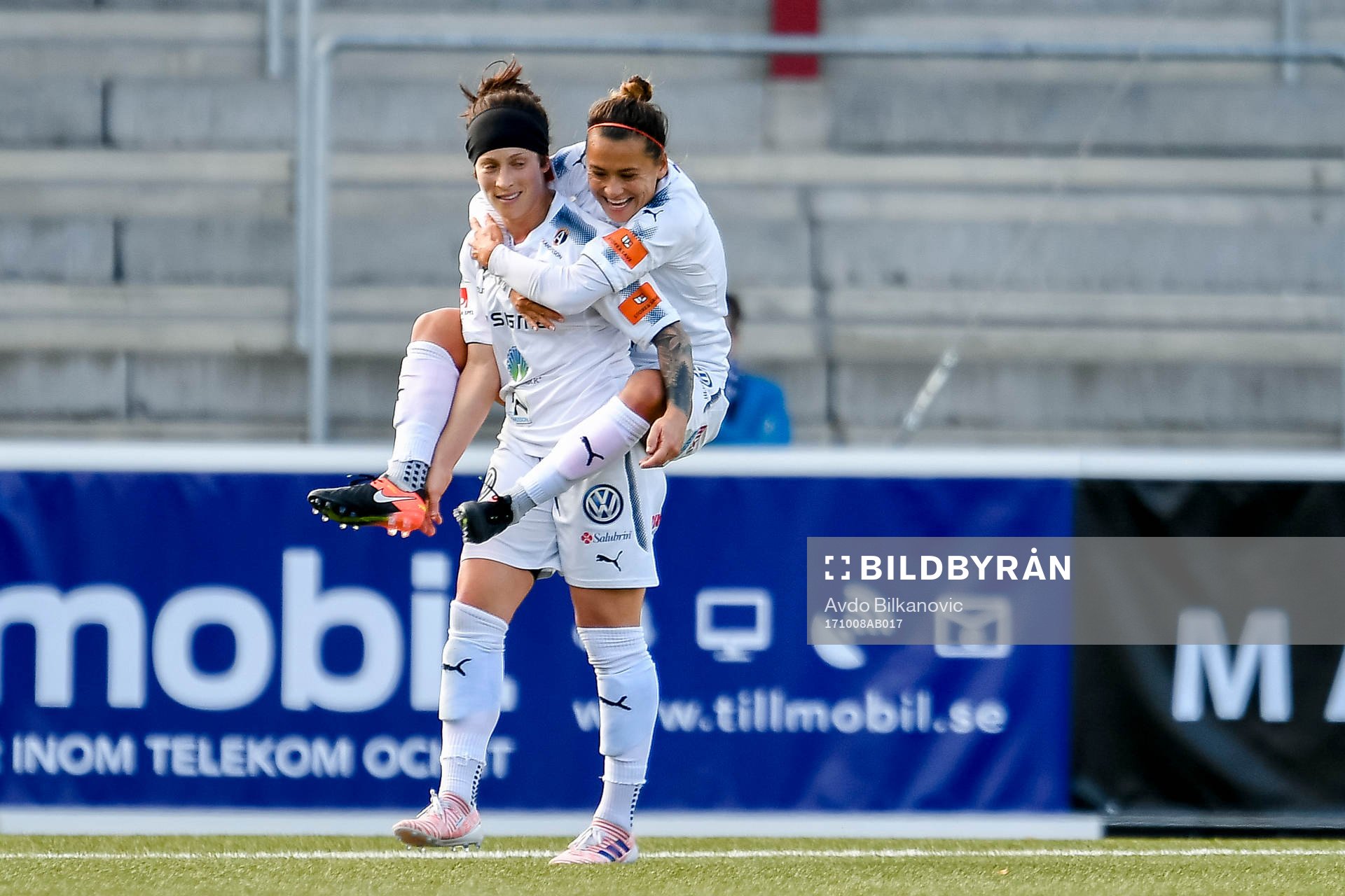 Rosengårds Ella Masar McLeod jublar