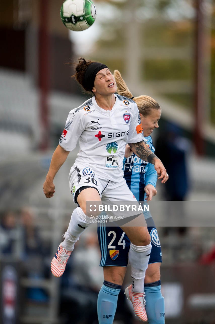 Rosengårds Ella Masar nickar