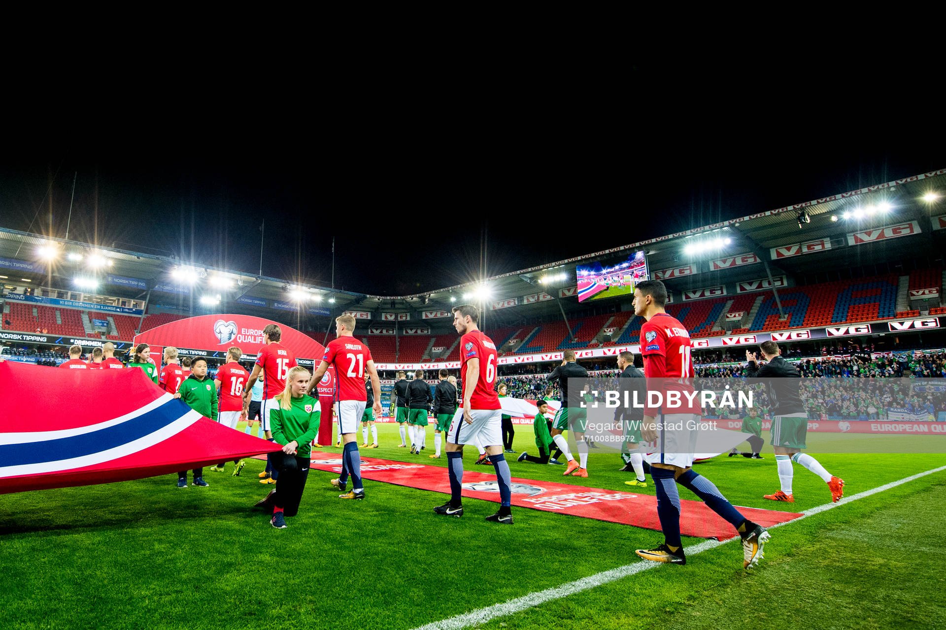 Håvard Nordtveit and Mohamed Moi Elyounoussi of Norway