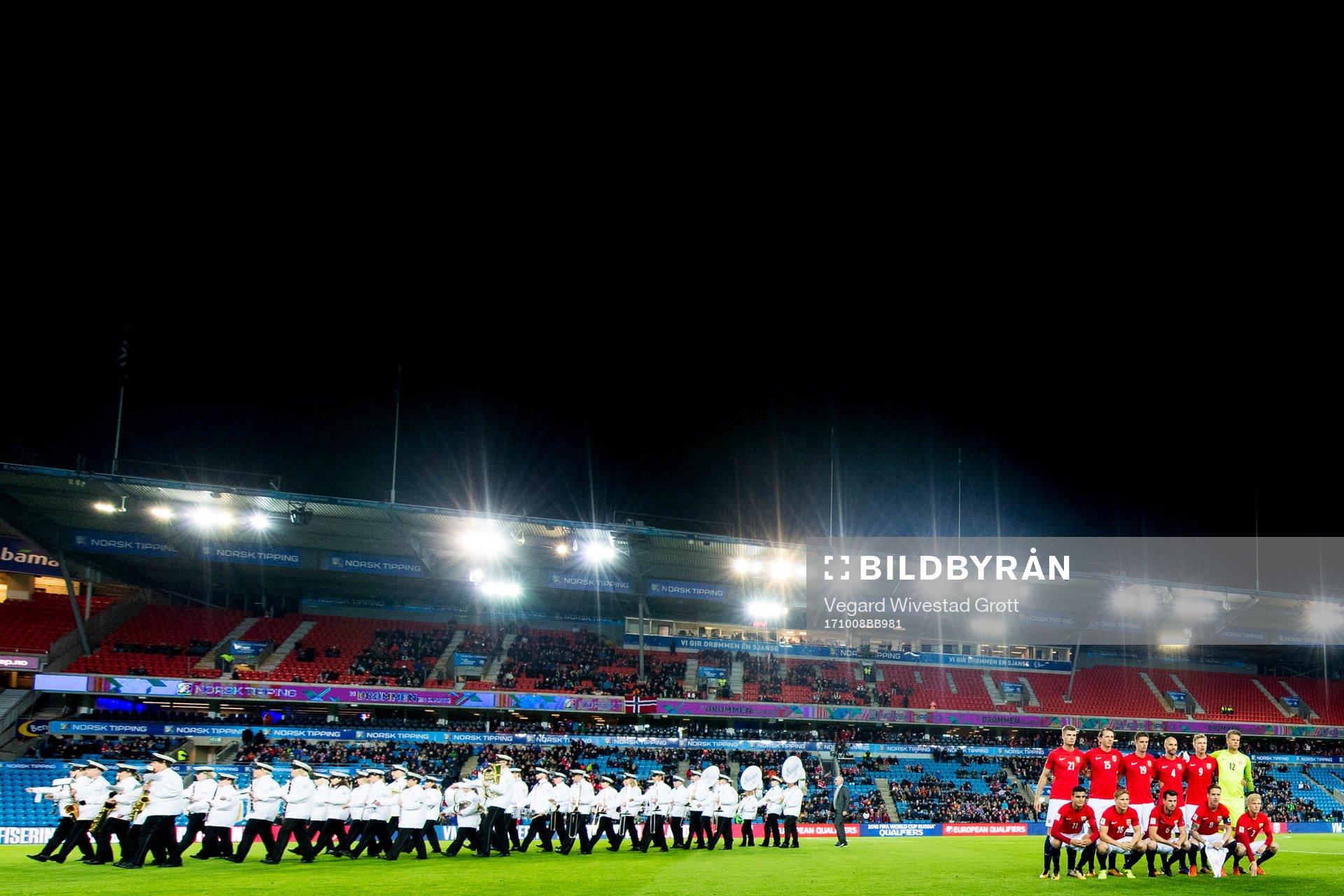 Alexander Sørloth (2nd row), Sander Berge, Markus Henriksen, Tore Reginiussen, Alexander Toft Søderlund, goalkeeper Ørjan Håskjold Nyland, Mohamed Elyounoussi (1st row), Jonas Svensson, Håvard Nordtveit, Stefan Johansen and Birger Meling of Norway pose for a team photo ahead of the FIFA World Cup Qualifier match between Norway and Northern Ireland on October 8, 2017 in Oslo.