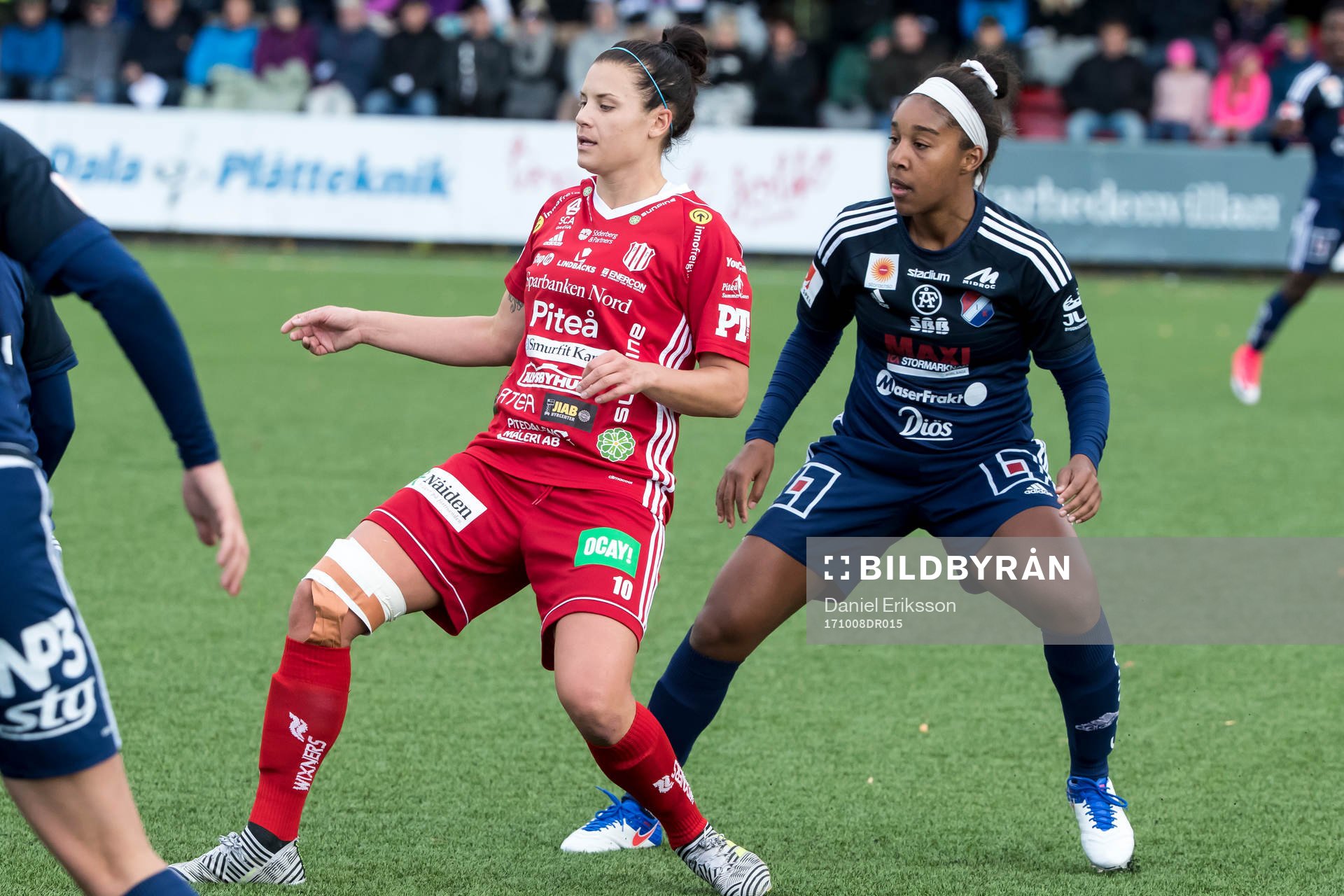Piteås Hanna Pettersson och Kvarnsvedens Karin Winka  i
