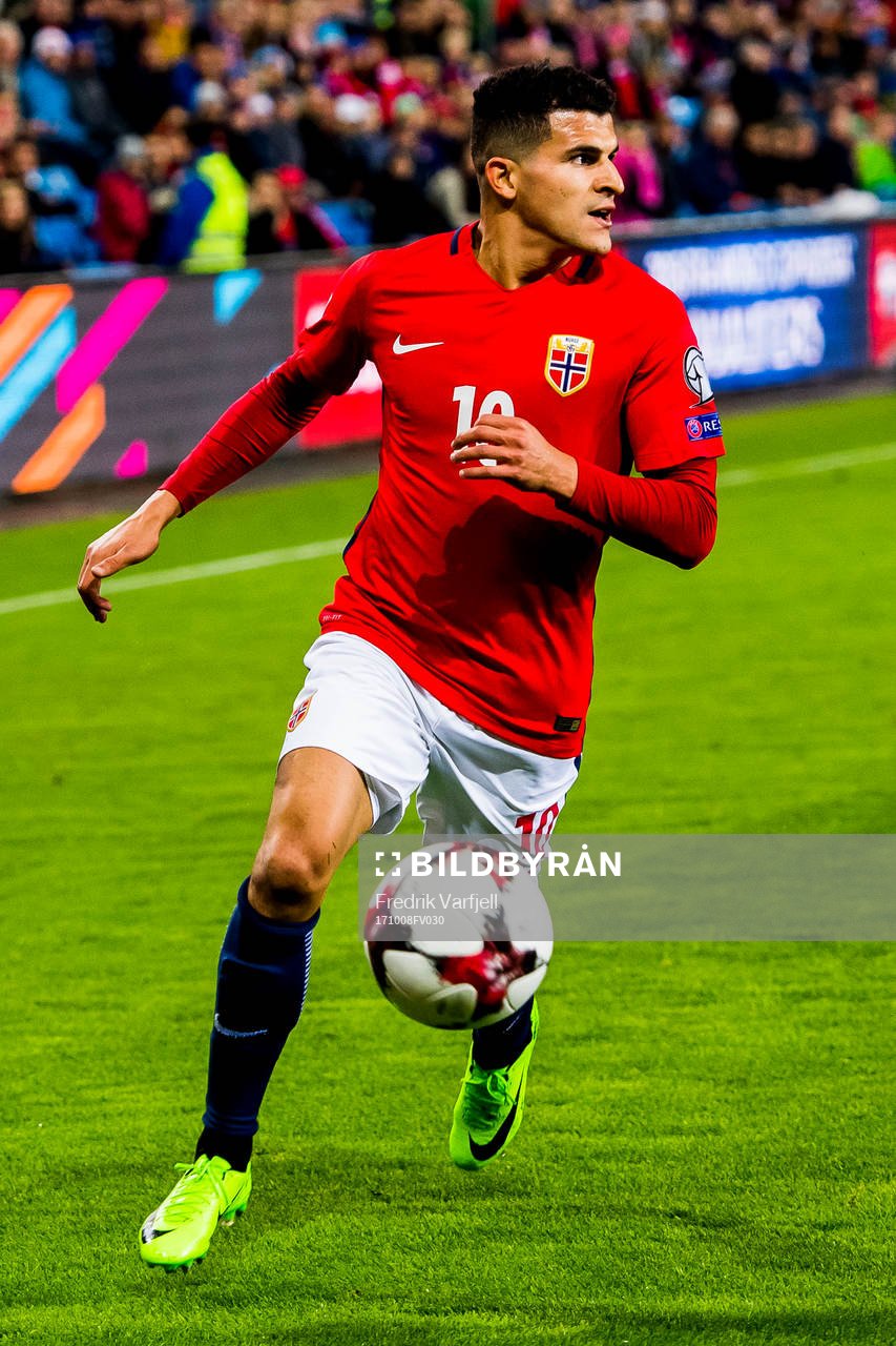 Tarik Elyounoussi of Norway during the FIFA World Cup Qualifier match between Norway and Northern Ireland on October 8, 2017 in Oslo.