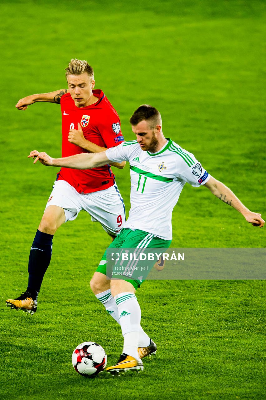 Alexander Toft Søderlund of Norway and Chris Brunt of