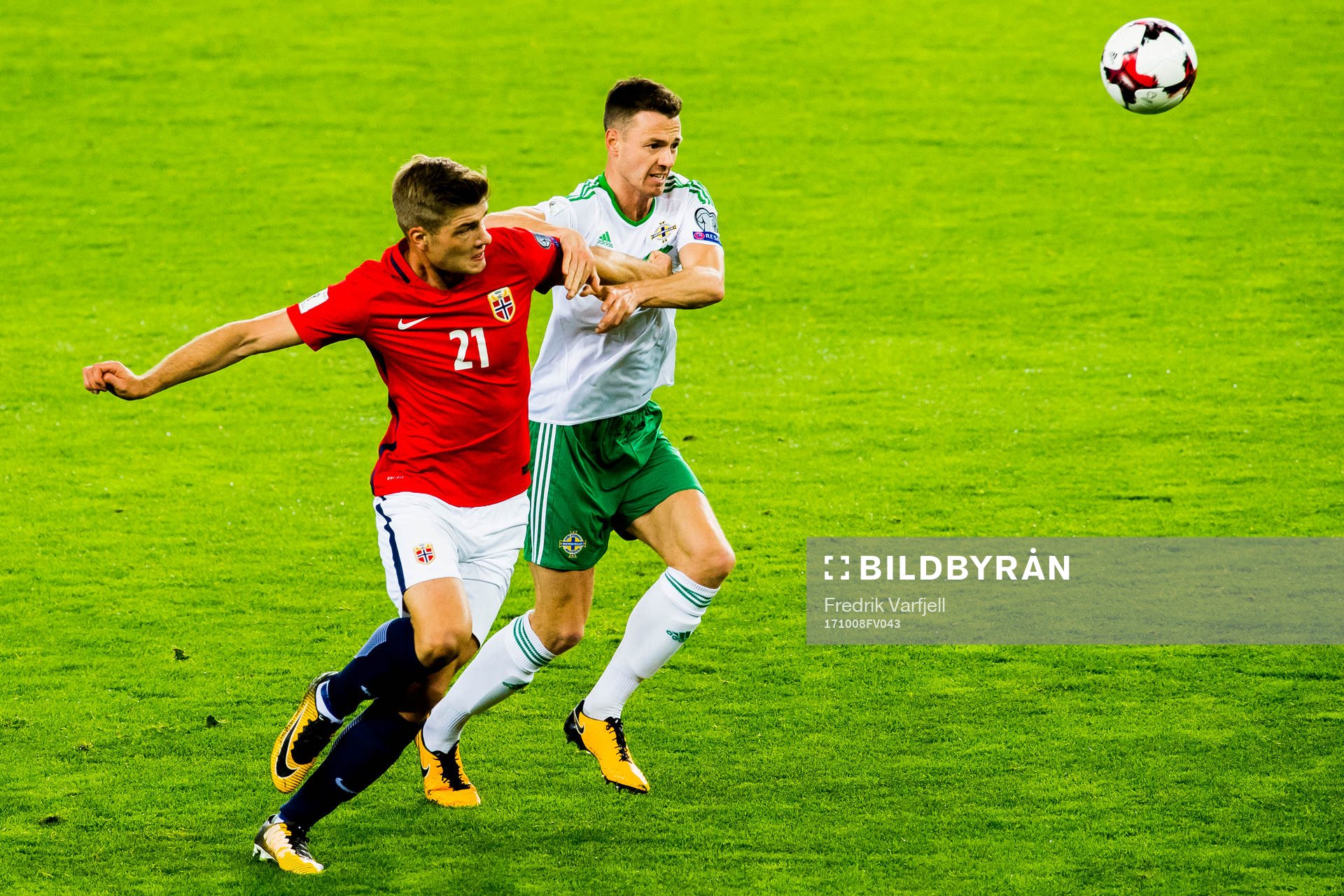 Alexander Sørloth of Norway and Jonny Evans of Northern