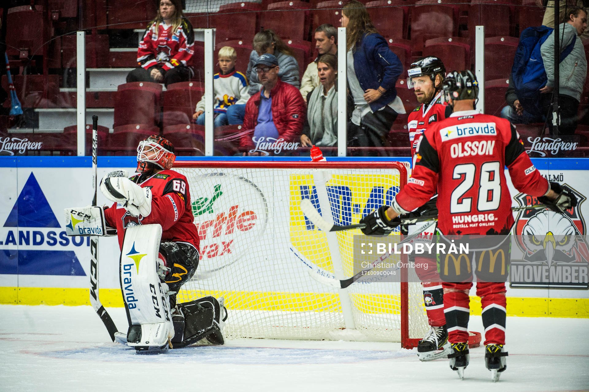 Malmö Redhawks målvakt Oscar Alsenfelt, Jens Olsson och