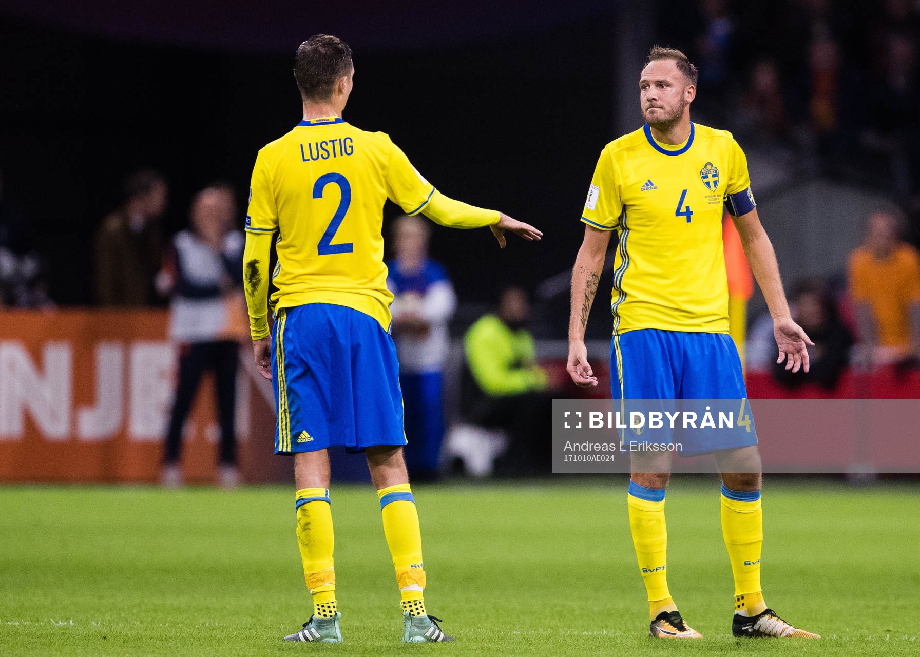 Sveriges Mikael Lustig och Andreas Granqvist
