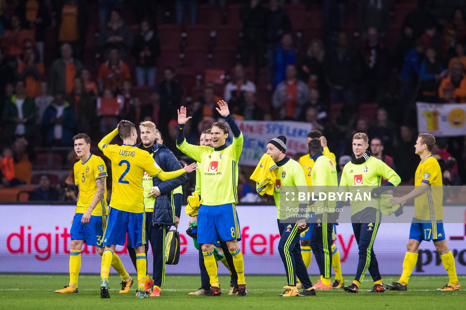 Sveriges spelare jublar