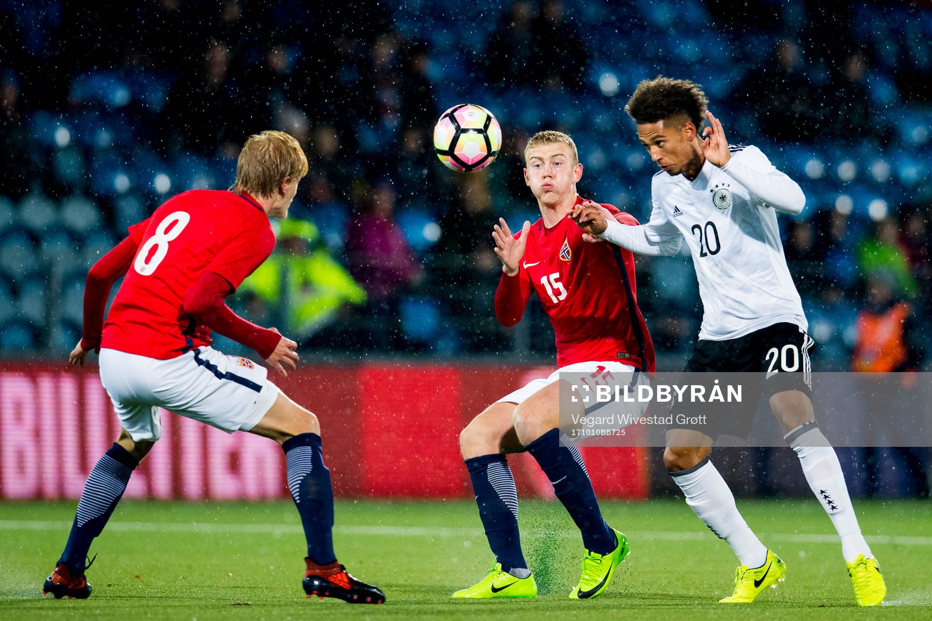 Henrik Bjørdal of Norway and Thilo Kehrer of Germany