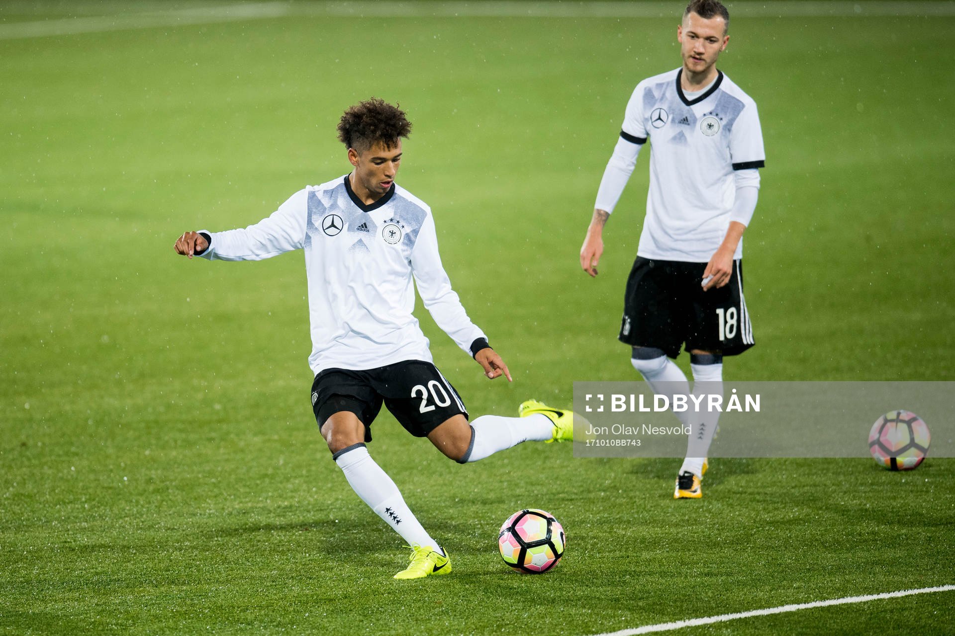 Thilo Kehrer and Marcel Hartel of Germany during warm up ahead of the UEFA European Under-21 Qualifier match between Norway and Germany on October 10, 2017 in Drammen.