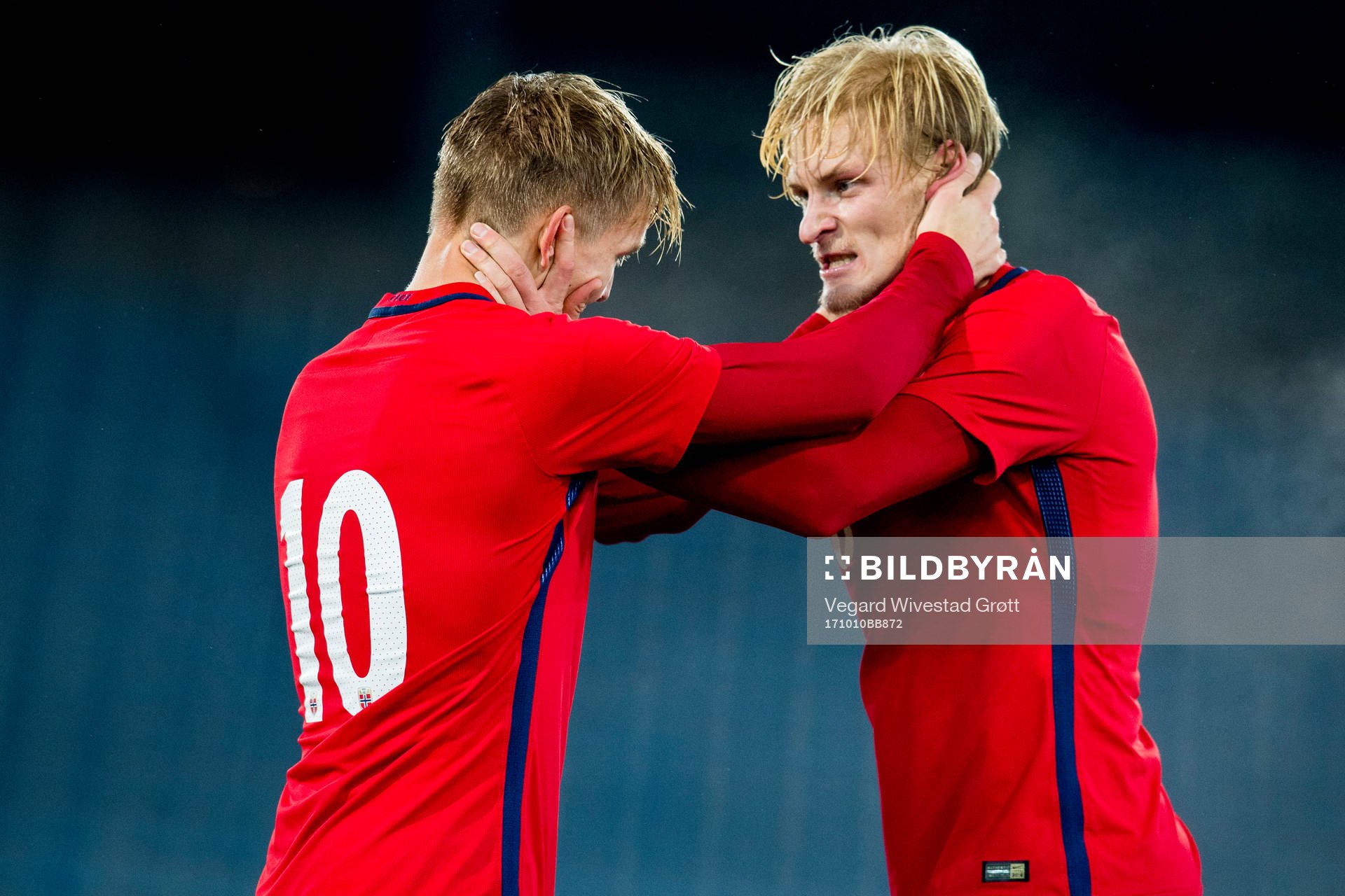 Morten Thorsby of Norway celebrates with teammate Martin Ødegaard after scoring 3-1 during the UEFA European Under-21 Qualifier match between Norway and Germany on October 10, 2017 in Drammen.