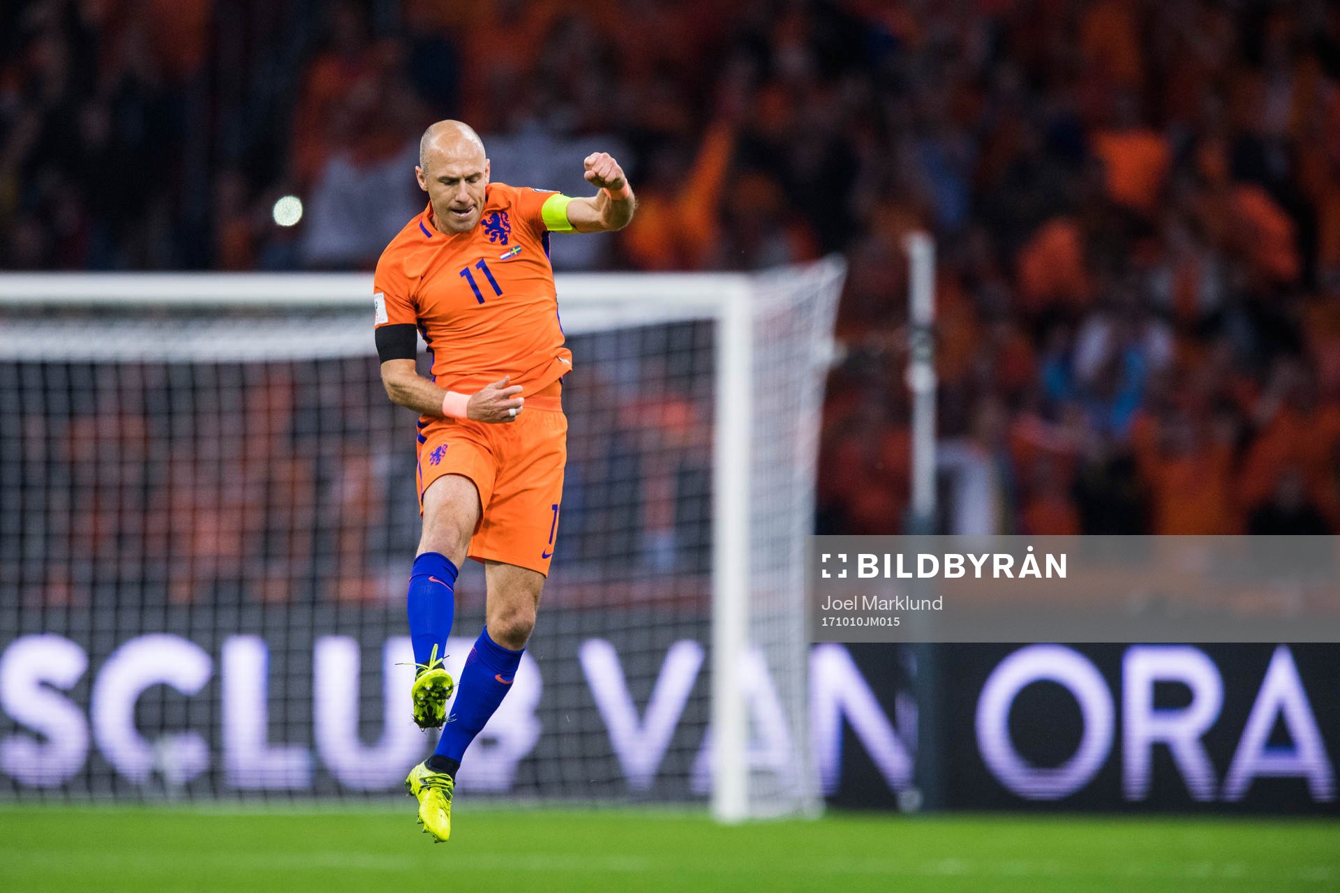 Hollands Arjen Robben jublar