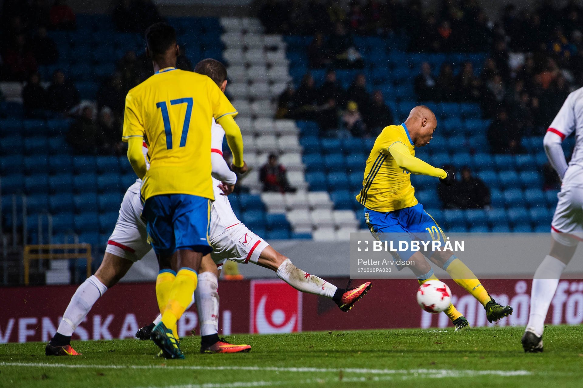 Sveriges Carlos Strandberg gör 2-0