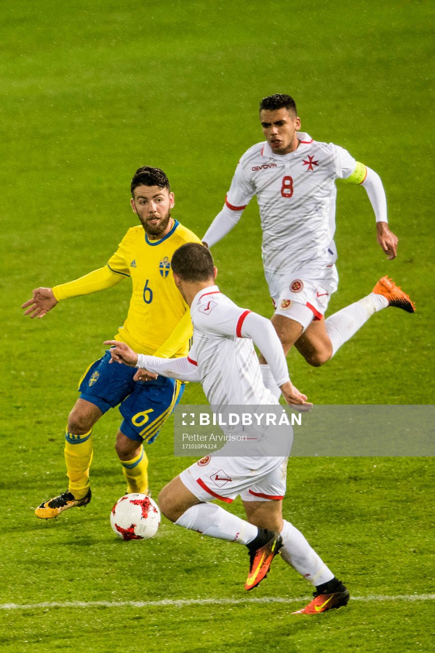 Sveriges Erdal Rakip och Maltas Jake Grech