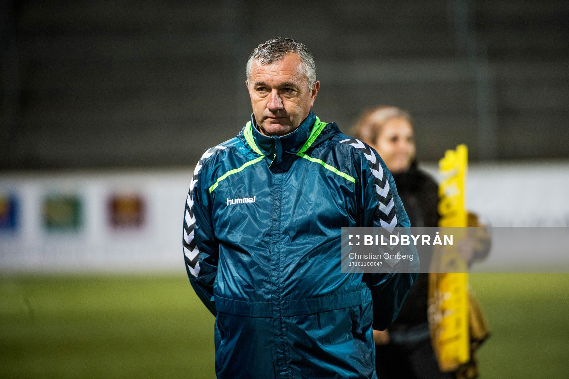 Olimpia Clujs tränare Mirel Albon deppar