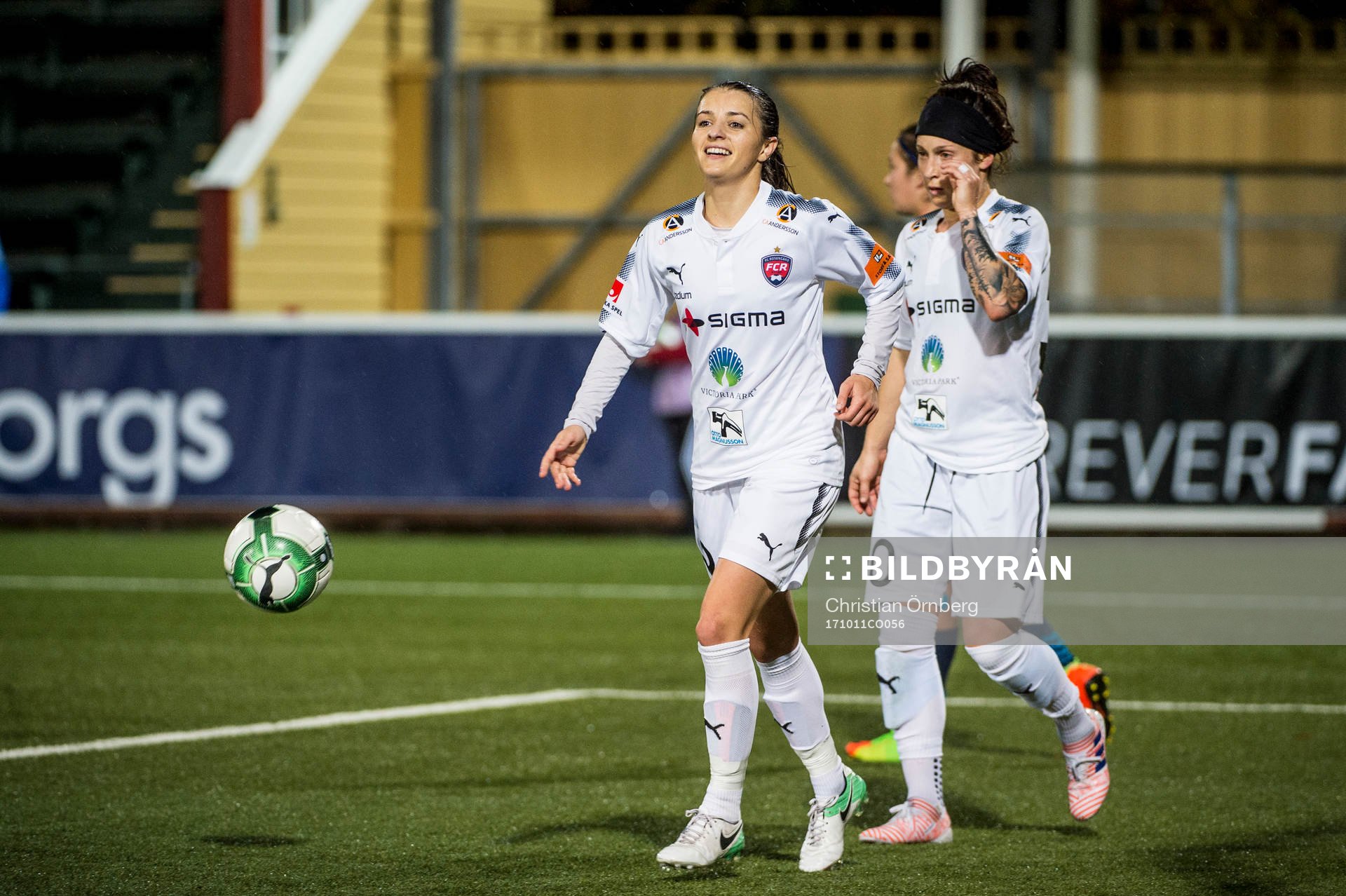 Rosengårds Iva Landeka jublar