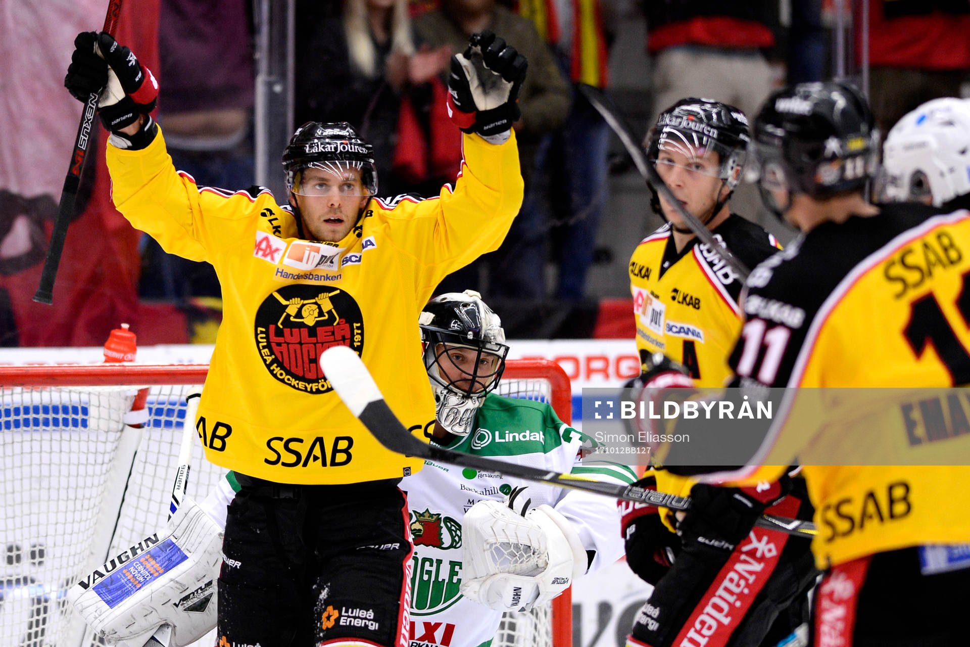 Luleås Petter Emanuelsson jublar