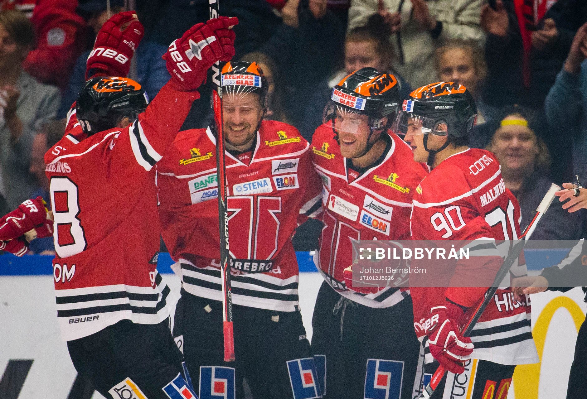 Örebros Joakim Andersson gör 1-0 och jublar