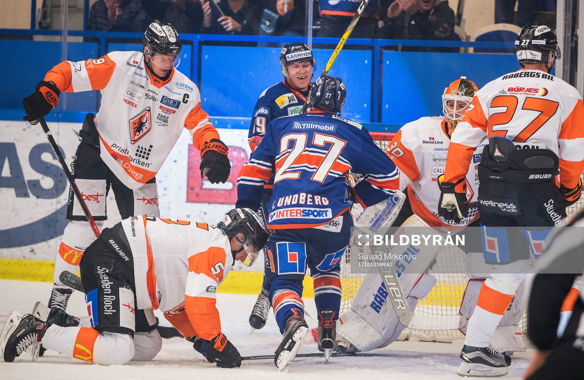 Växjös Tuomas Kiiskinen och Martin Lundberg jublar