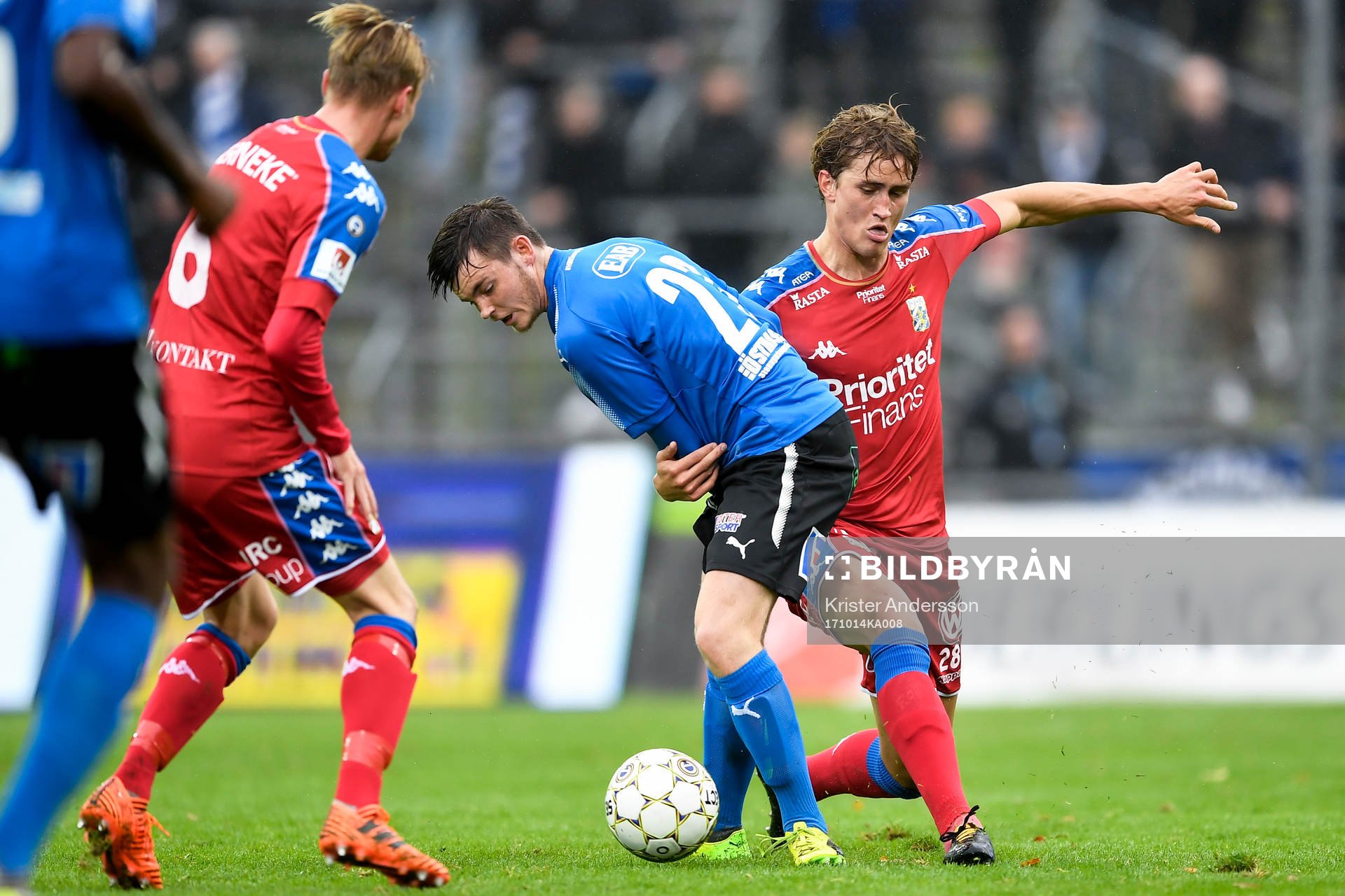Halmstads Jonathan Svedberg och IFK Göteborgs Thomas Rogne