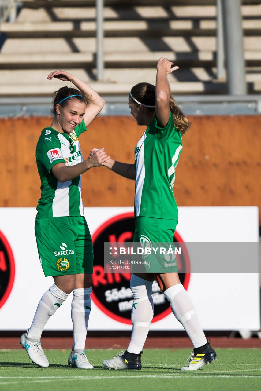 Hammarbys Julia Zigiotti Olme jublar med Filippa Angeldal