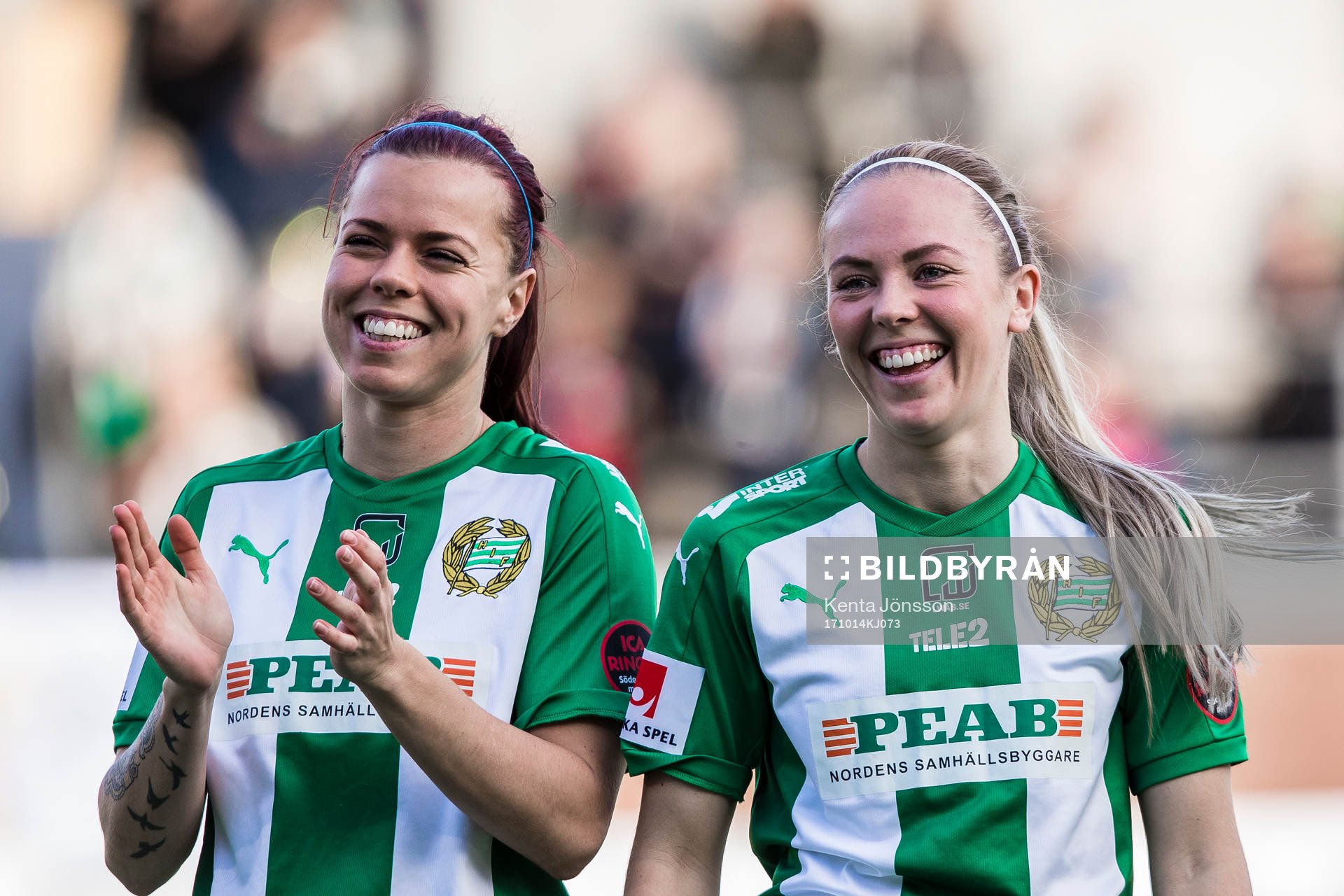 Hammarbys Amanda Johansson och Cathrine Dahlström innan