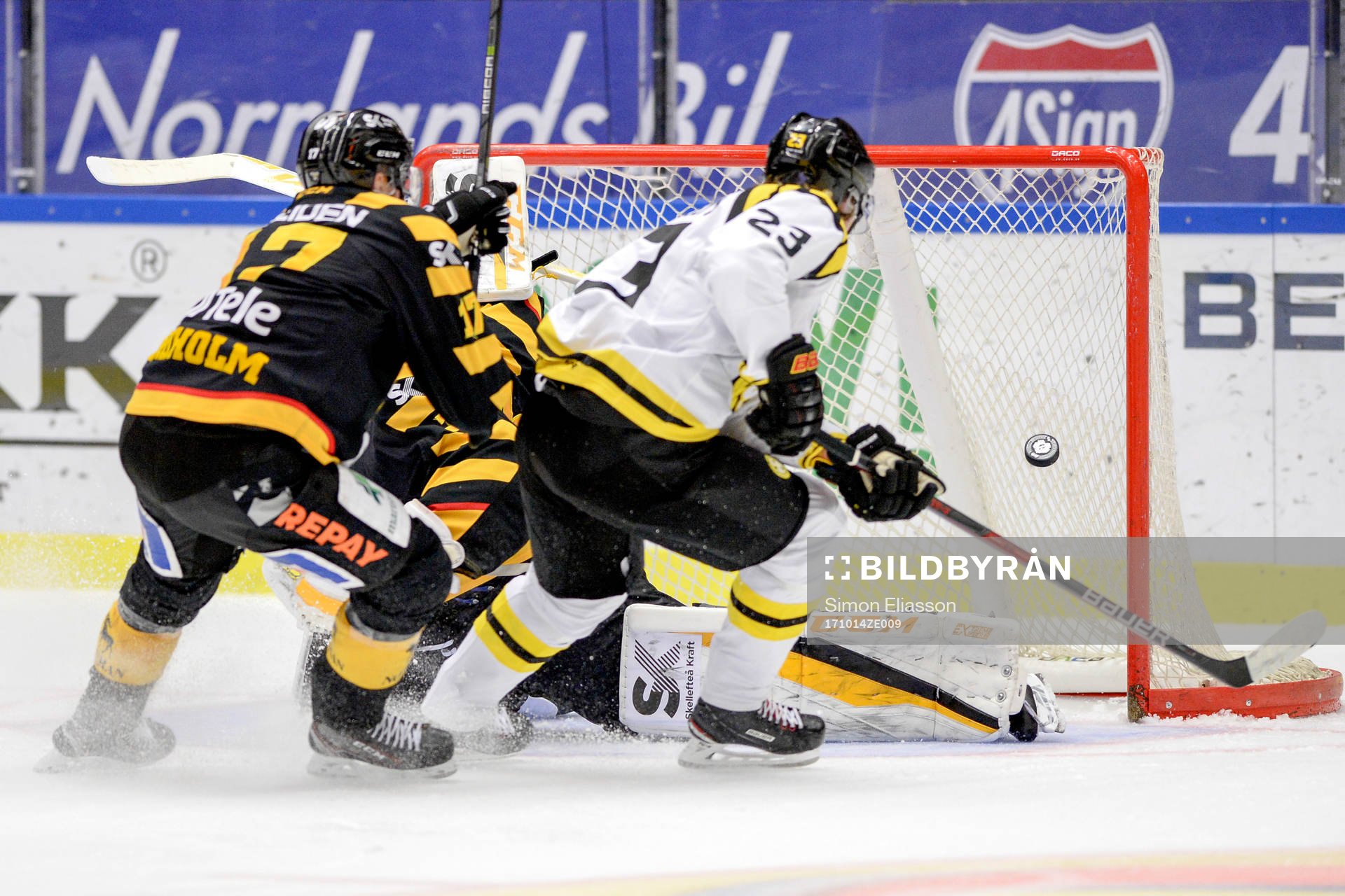 Brynäs Lucas Carlsson gör 1-2