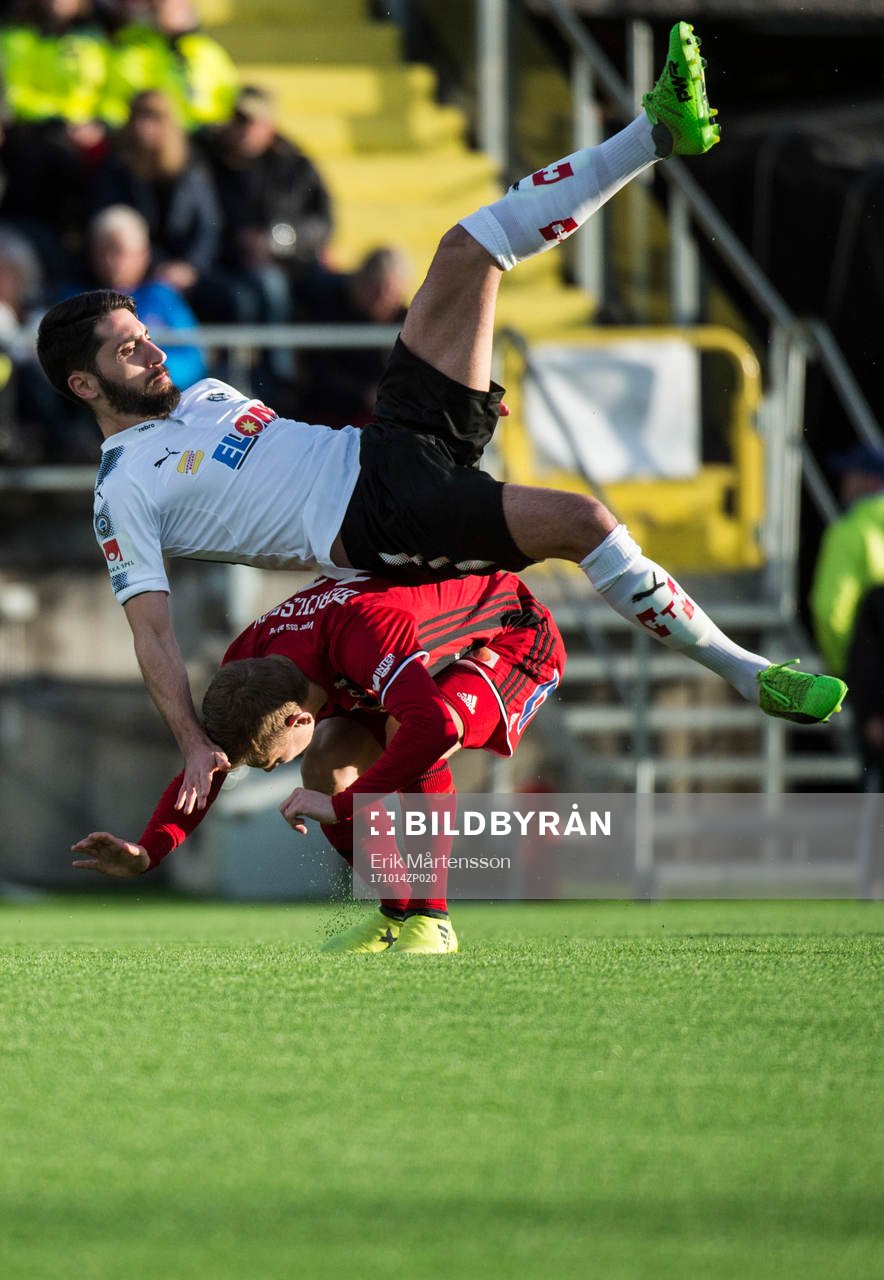 Örebros Nahir Besara och Östersunds Johan Bertilsson i