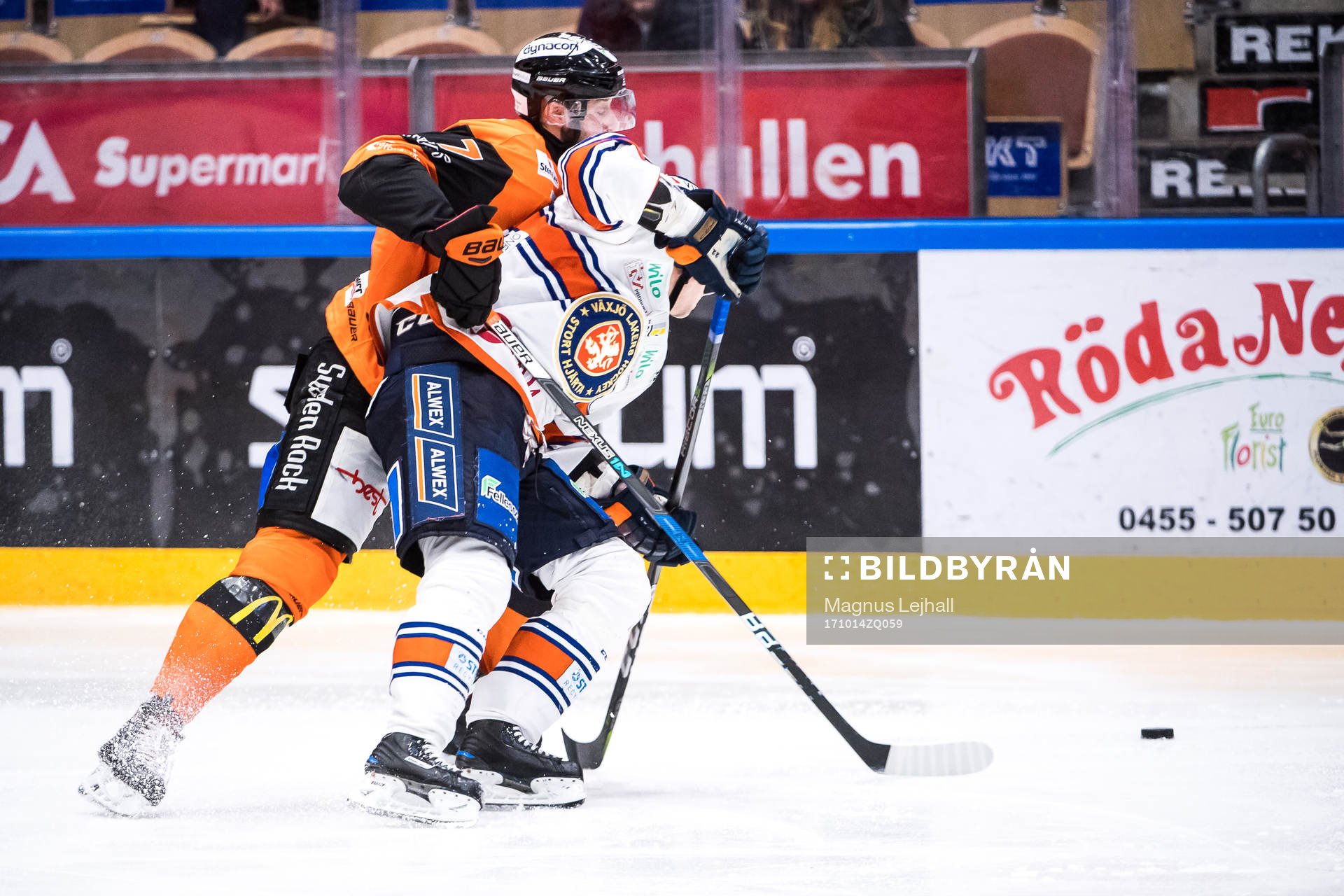 Karlskronas Mattias Karlsson   och Växjös Janne Pesonen