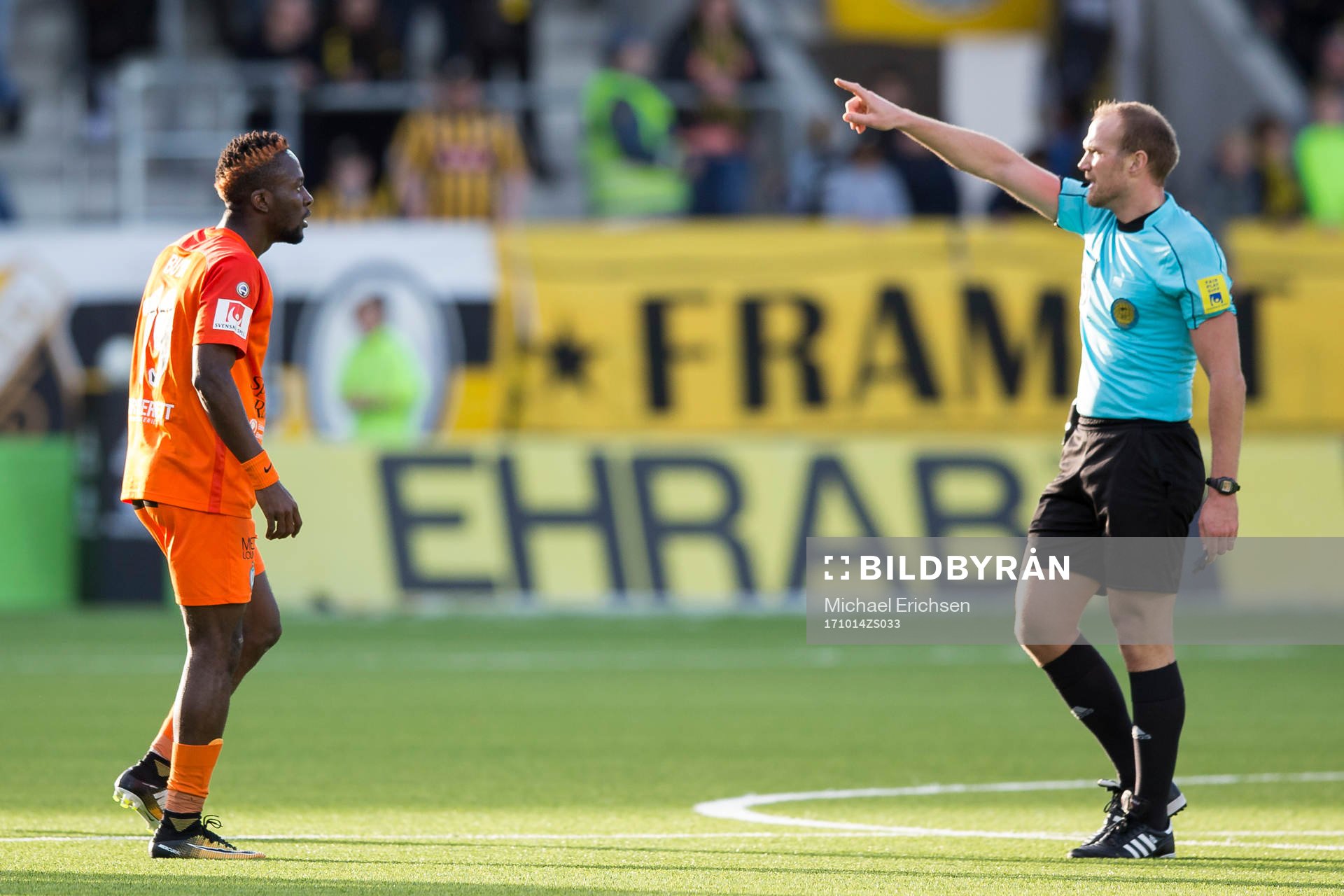 AFC Eskilstunas Mohamed Buya Turay vill diskutera med