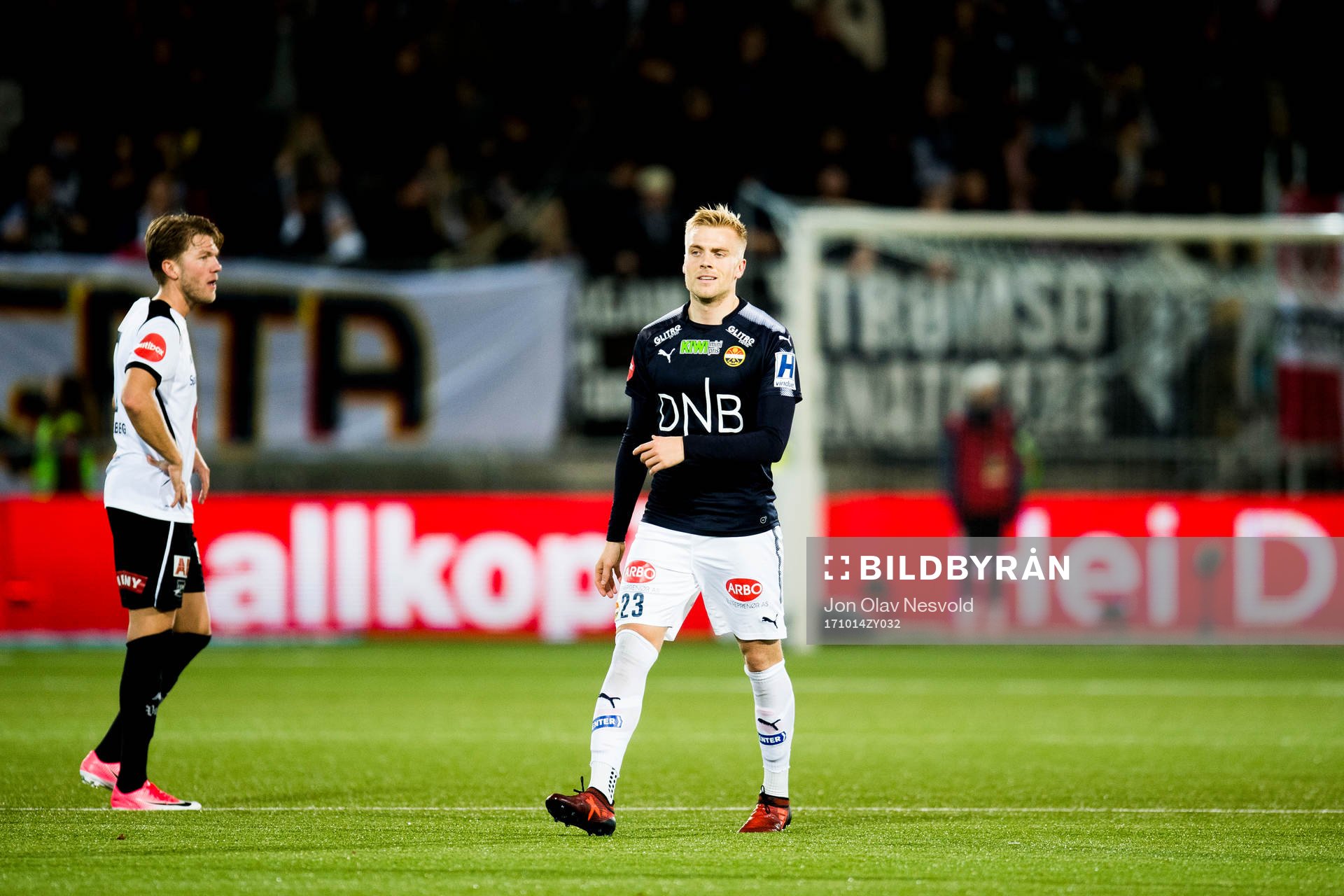 Eirik Ulland Andersen of Strømsgodset celebrates 1-0