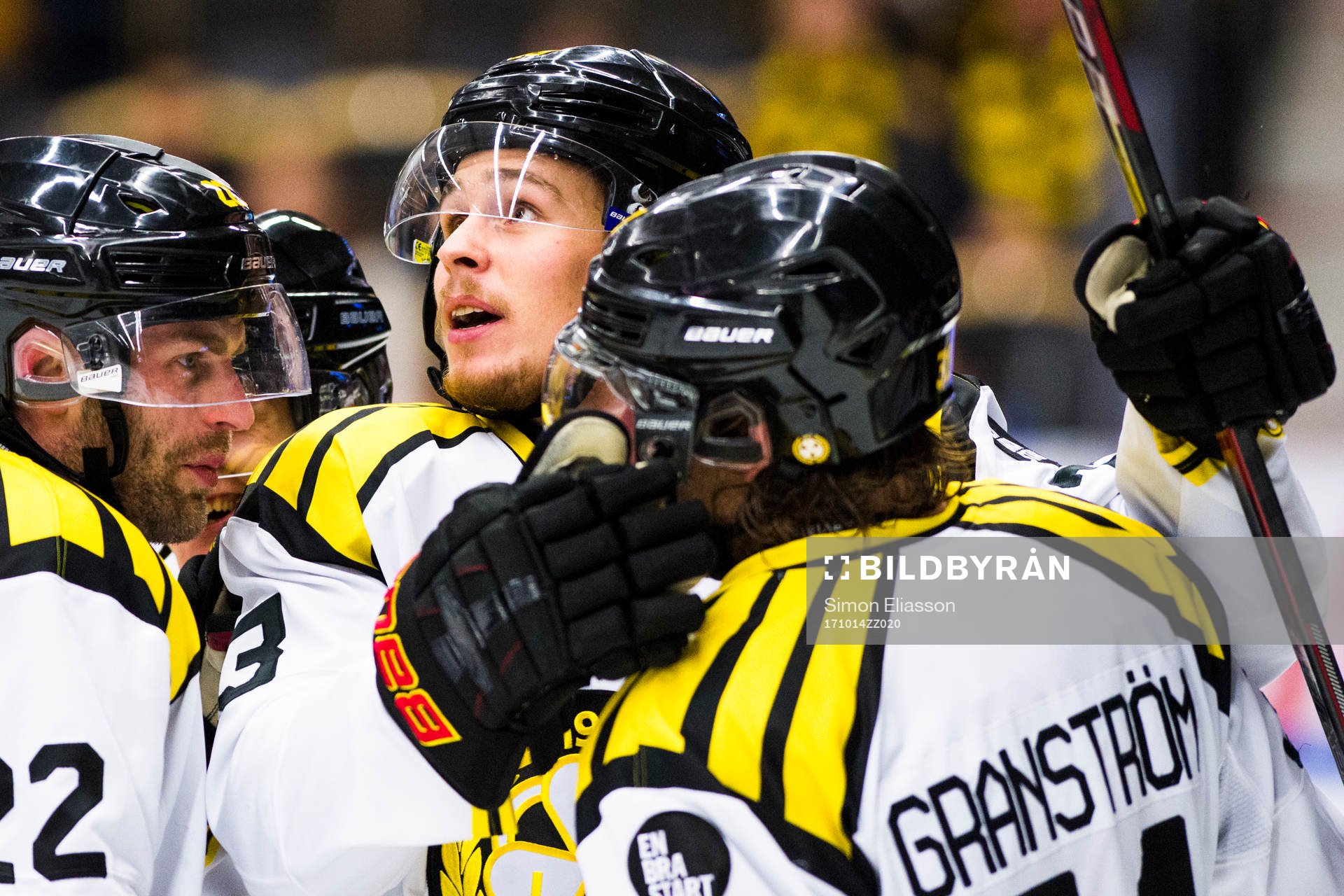 Brynäs Lucas Carlsson jublar