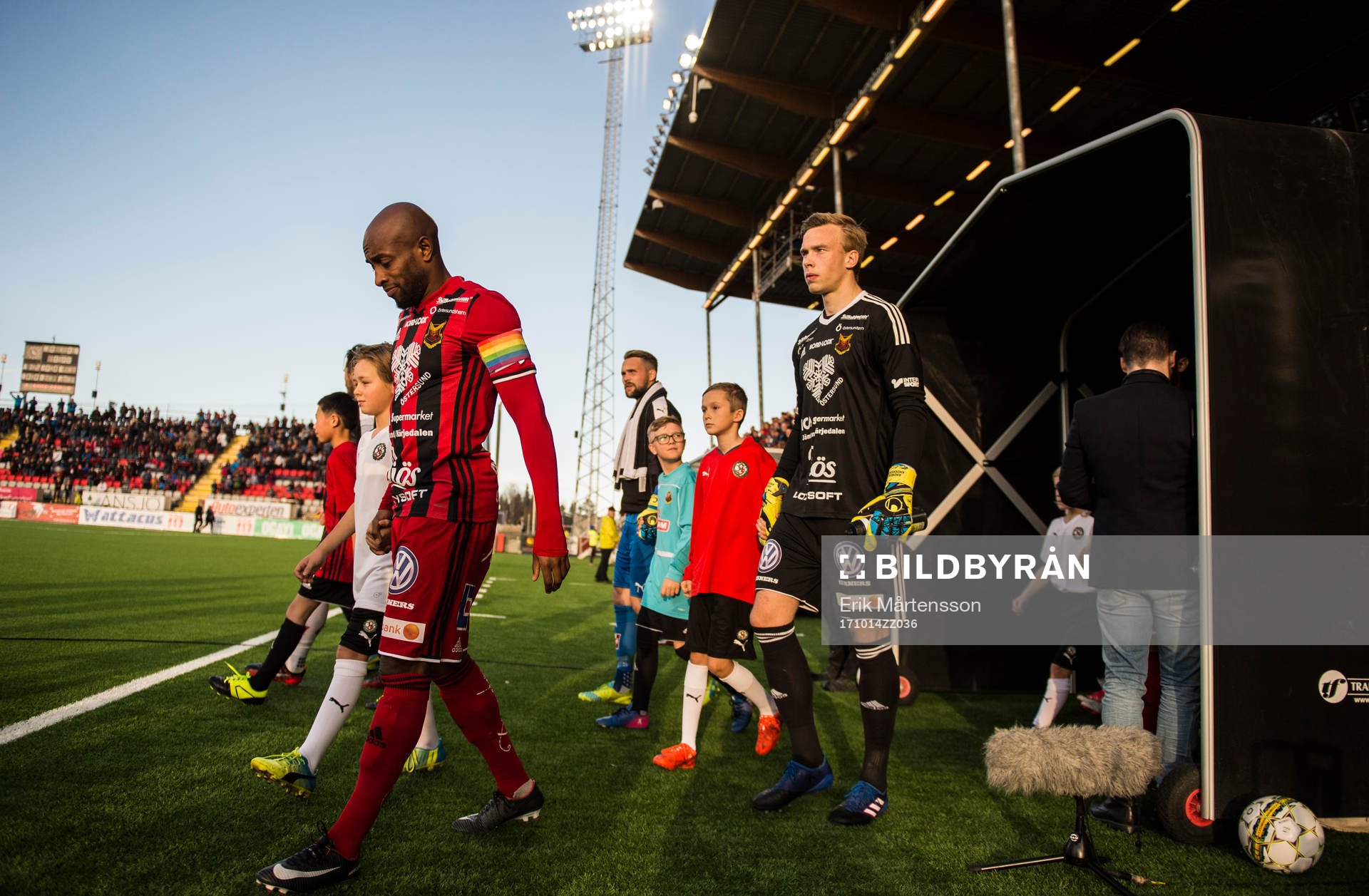 Östersunds lagkapten Fouad Bachirou och målvakt Andreas