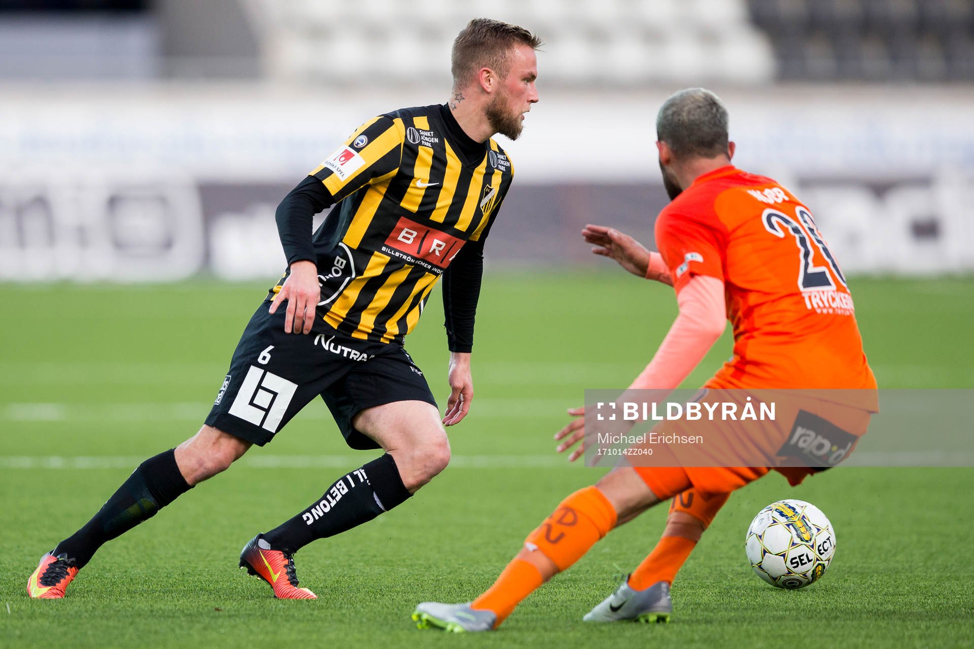 Häckens Alexander Faltsetas mot AFC Eskilstunas Farshad