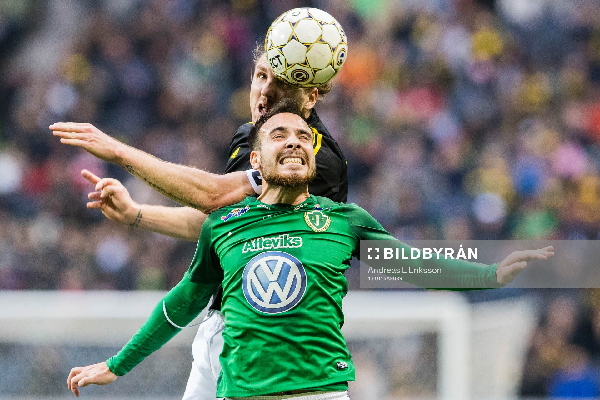s Nils-Eric Johansson i en nickduell med Jönköpings