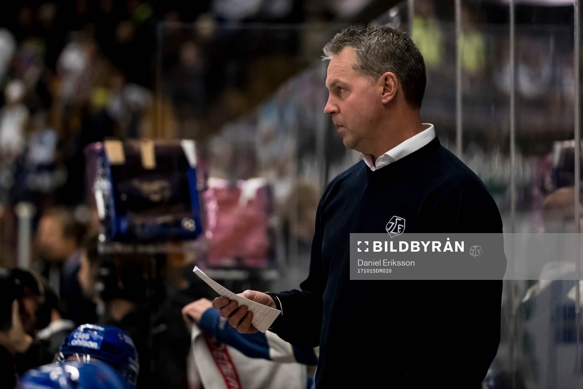 Leksands tränare Jens Nielsen i ishockeymatchen i