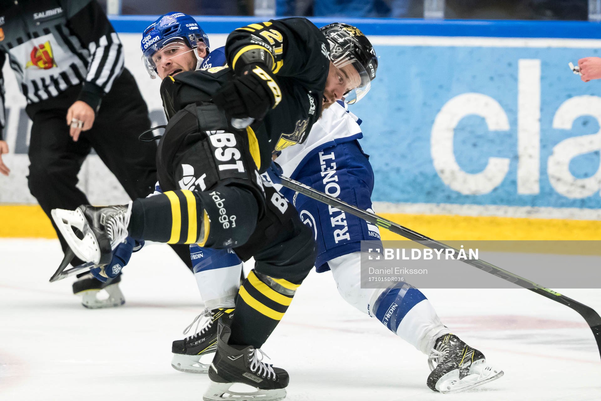 s Christian Sandberg  i ishockeymatchen i Hockeyallsvenskan