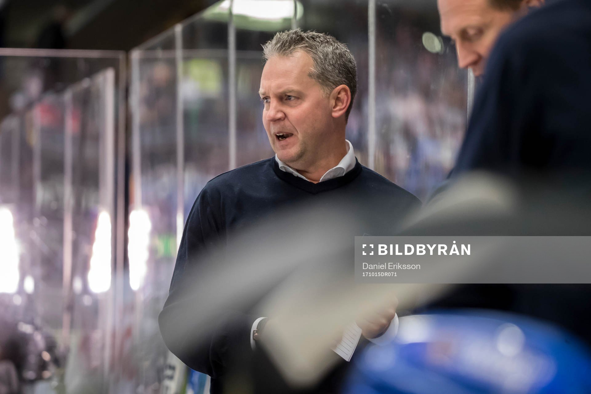 Leksands tränare Jens Nielsen i ishockeymatchen i