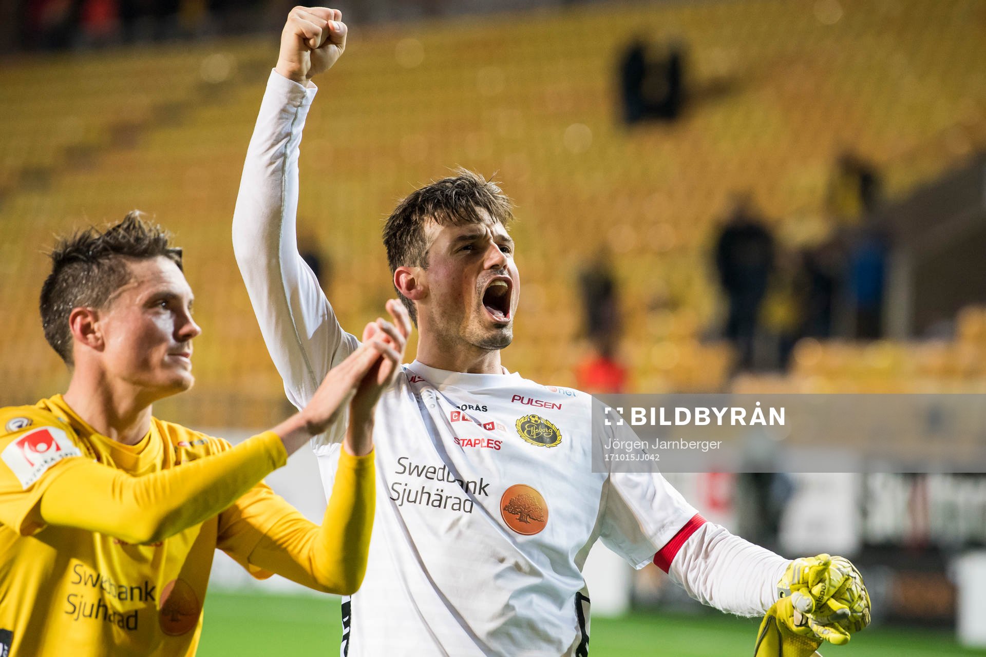 Elfsborgs målvakt Kevin Stuhr Ellegaard och Lasse Nilsson