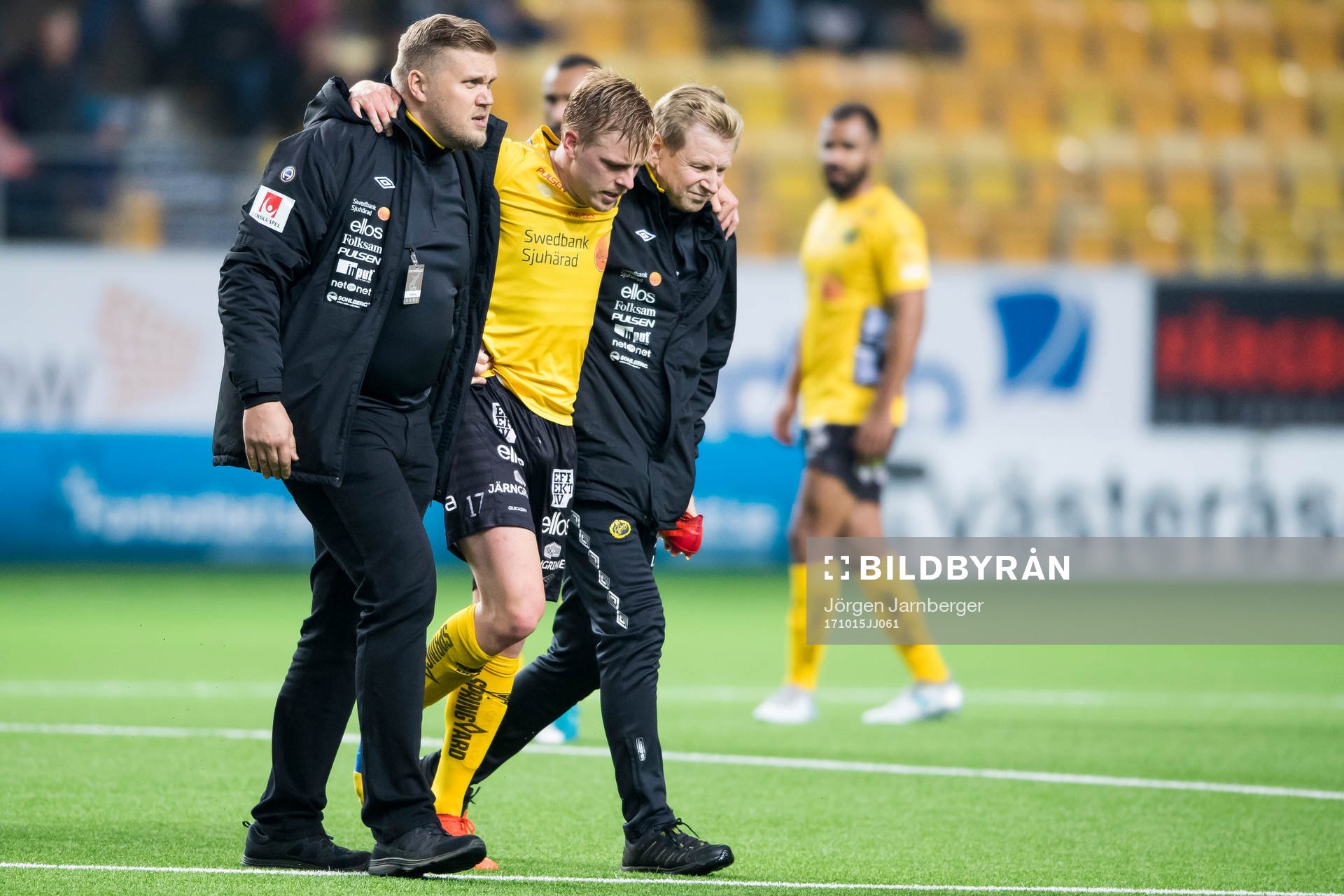 Elfsborgs Per Frick lämnar planen skadad