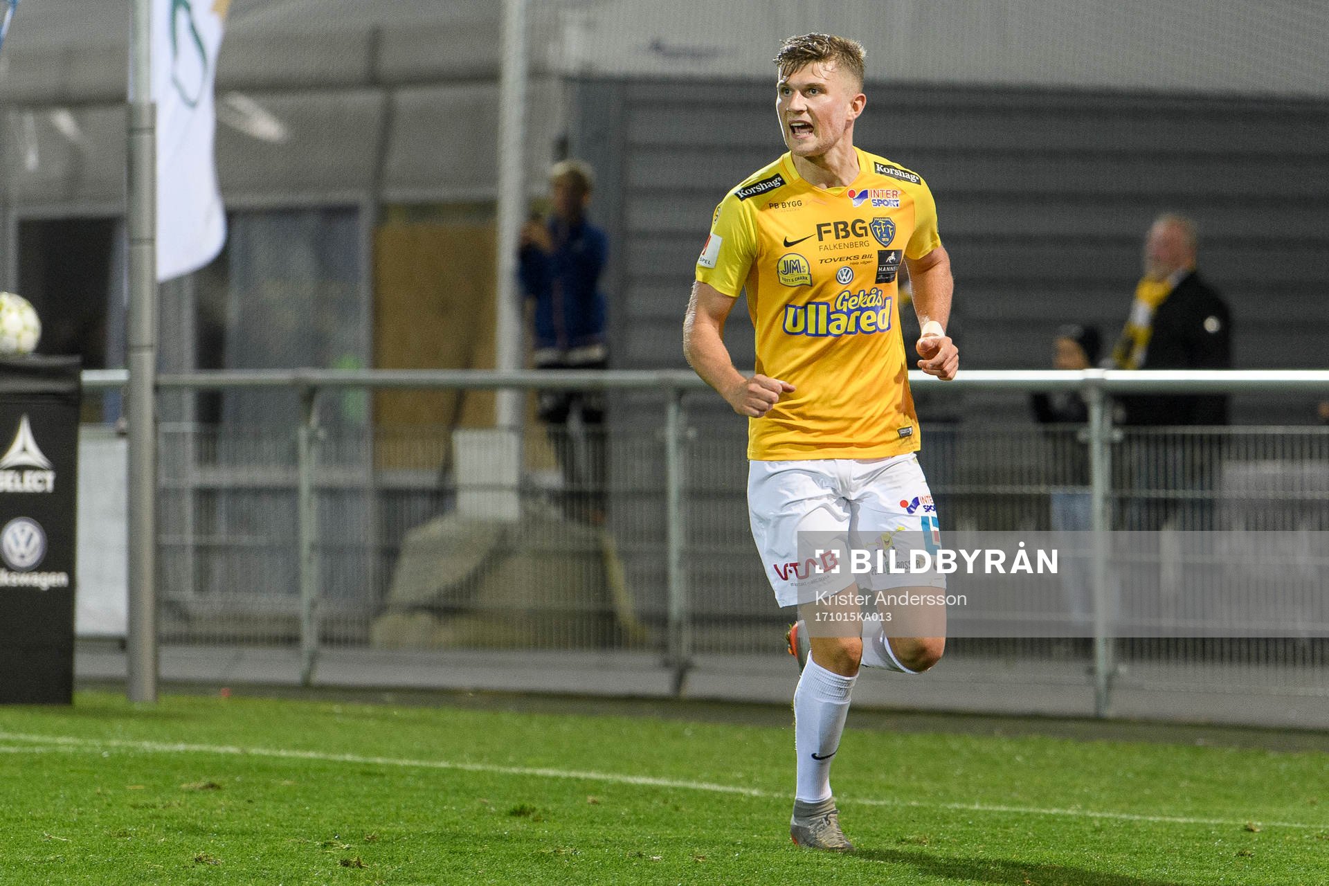 Falkenbergs Erik Pärsson jublar