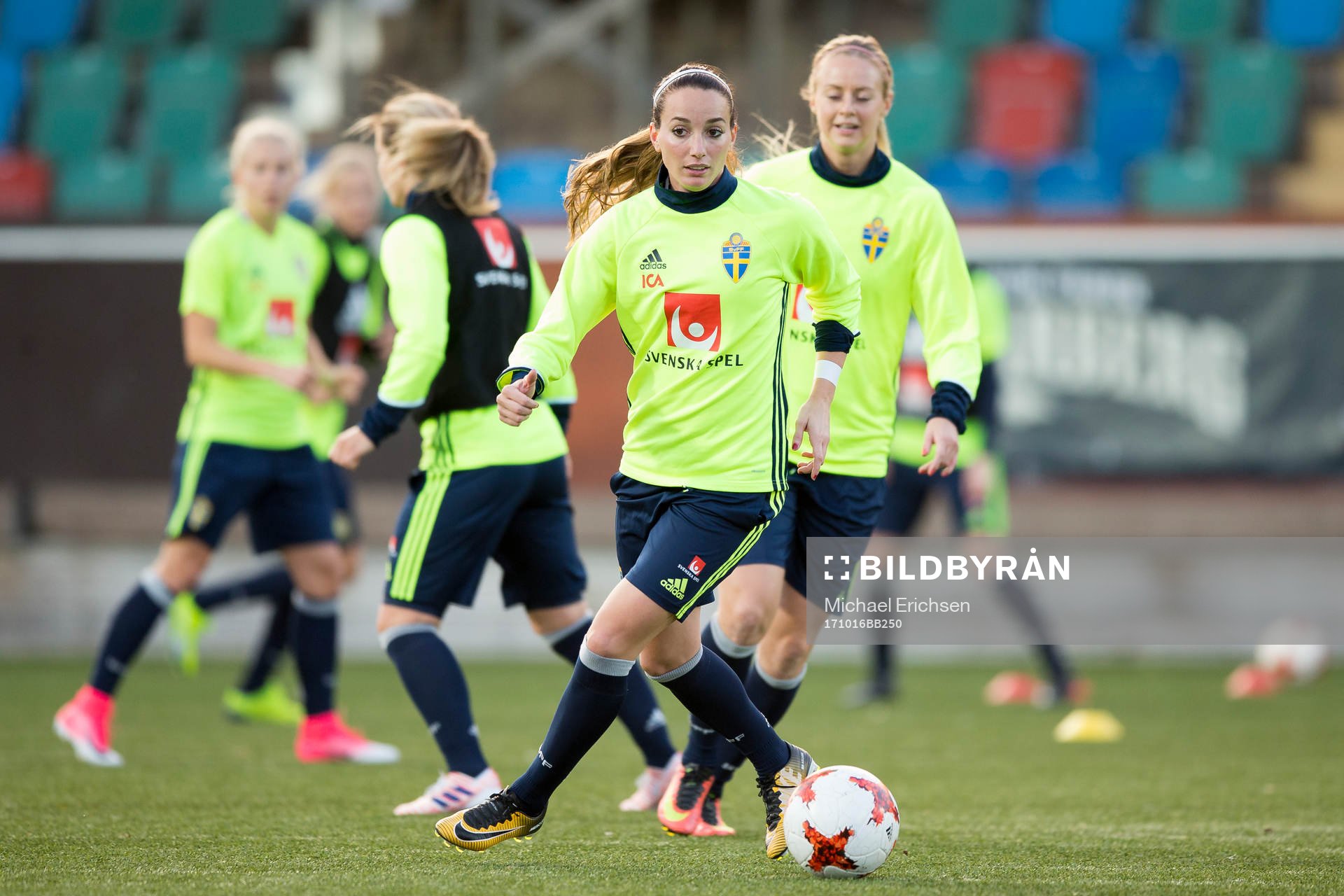 Kosovare Asllani
