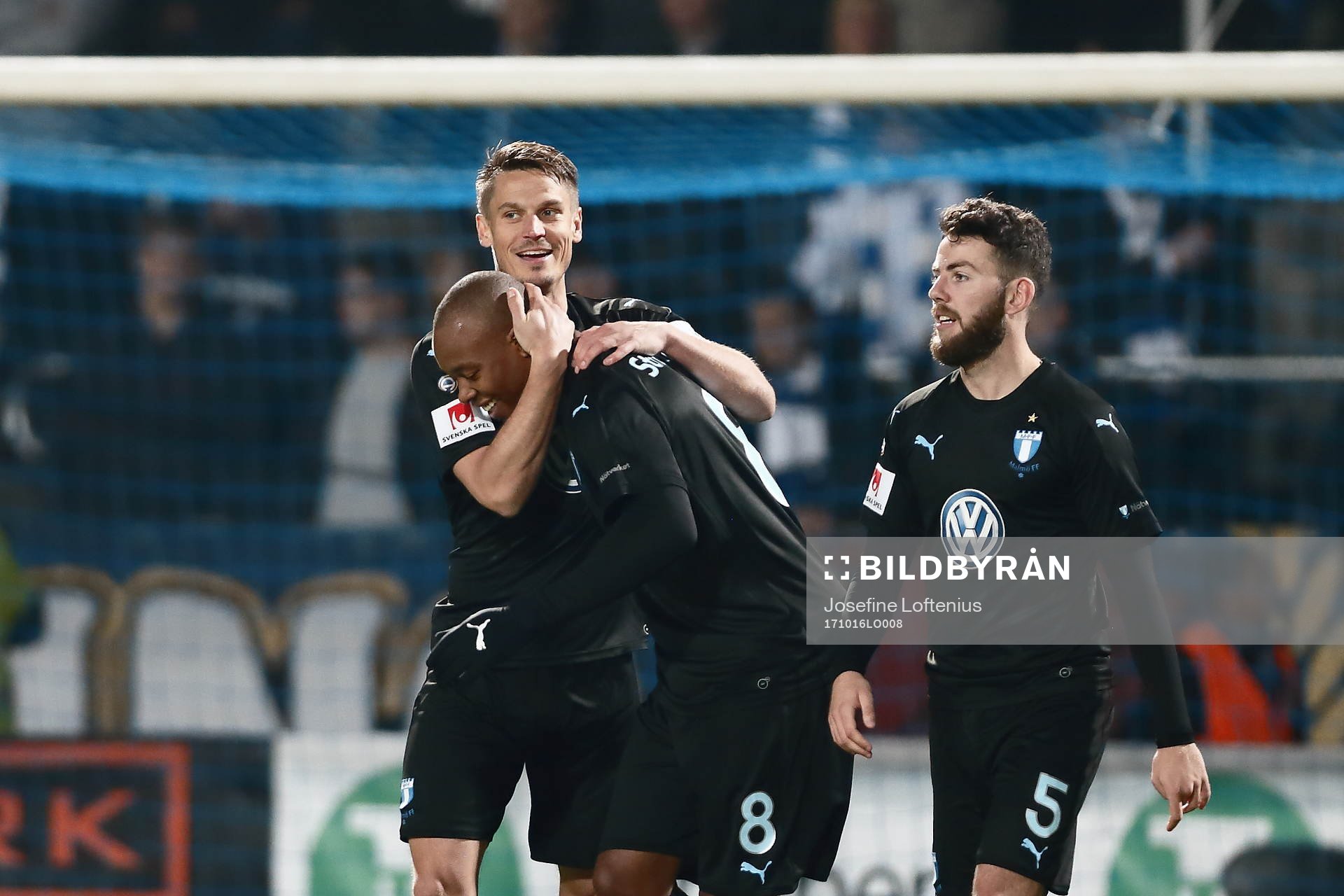 Malmös FFs Markus Rosenberg kramar om Carlos Strandberg