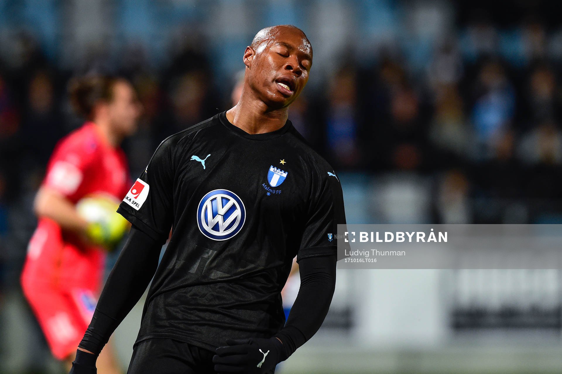 Malmö FFs Carlos Strandberg deppar