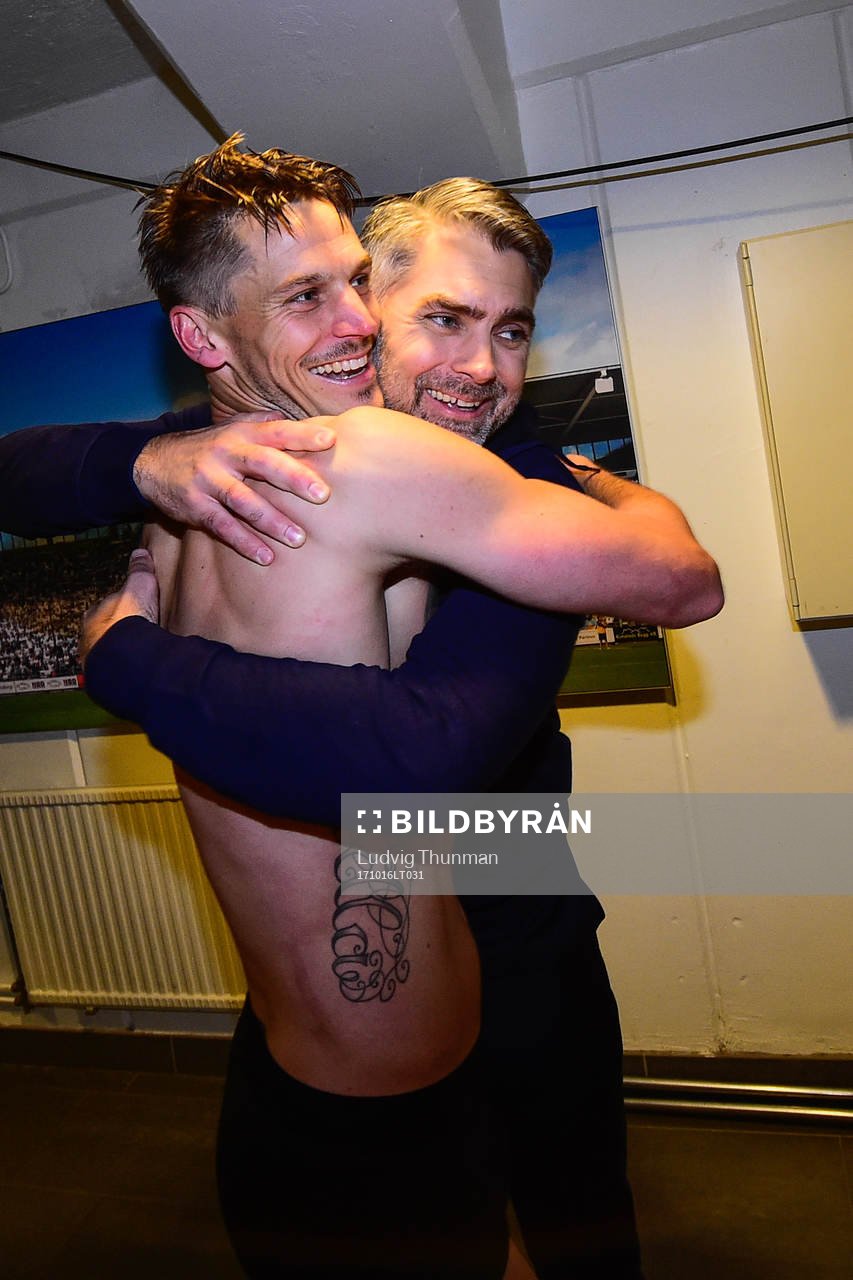 Malmö FFs Markus Rosenberg och VD Niclas Carlnén jublar
