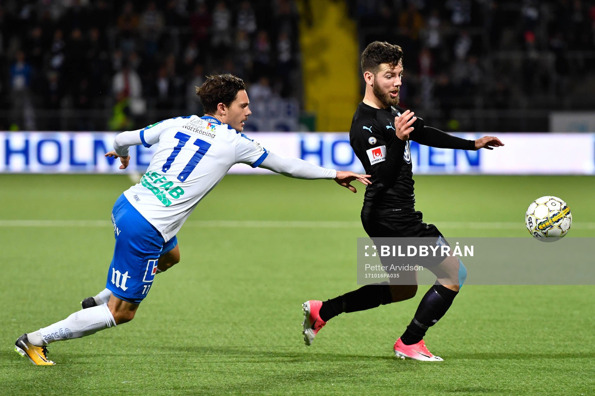 Norrköpings David Moberg Karlsson och Malmö FFs Erdal