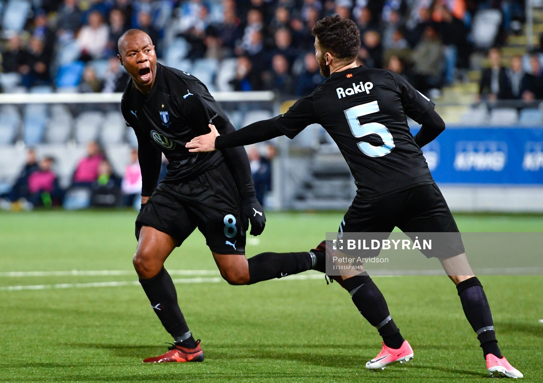 Malmö FFs Carlos Strandberg jublar