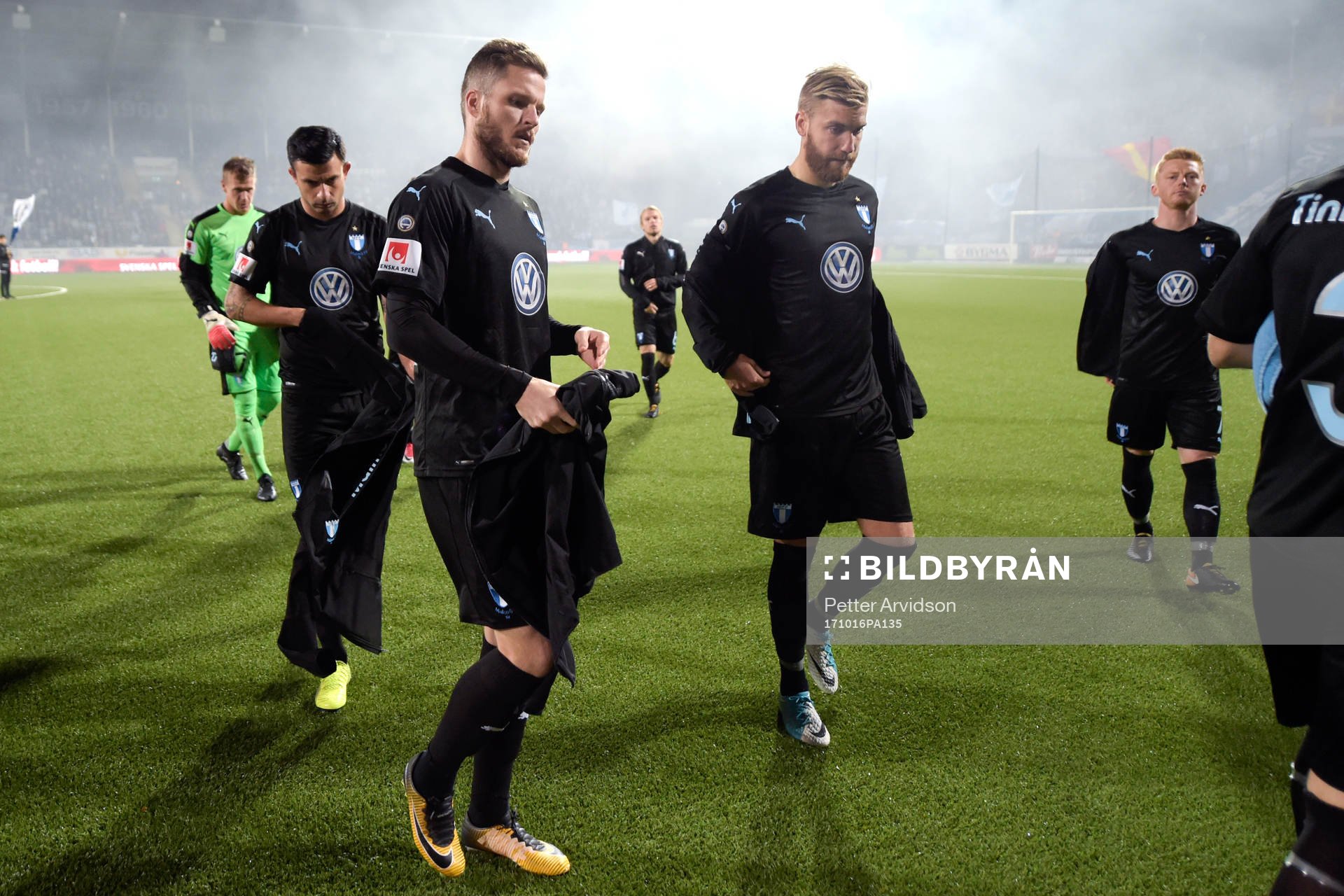Malmö FFs Lasse Nielsen och Rasmus Bengtsson innan