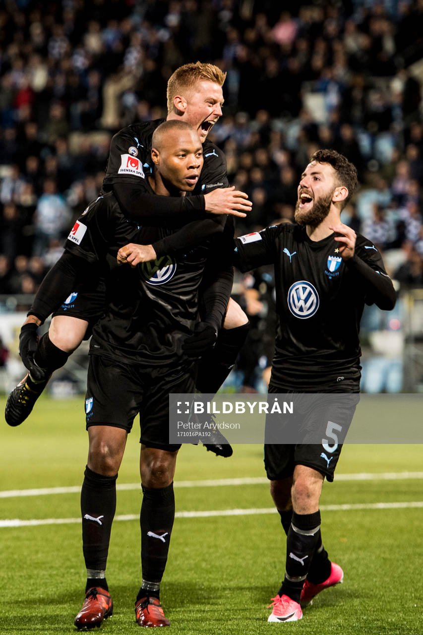 Malmö FFs Anders Christiansen och Erdal Rakip jublar med